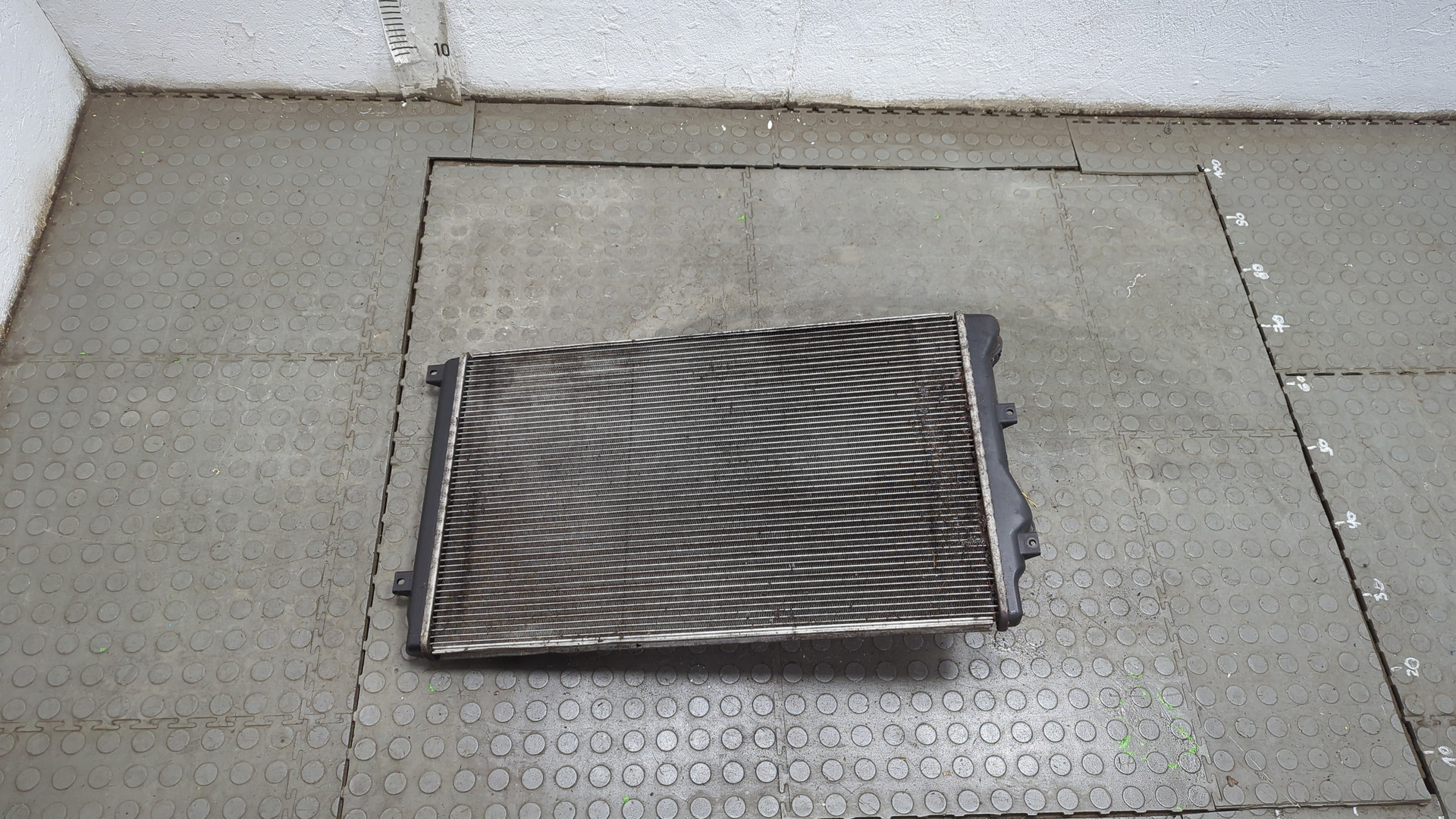 Радиатор охлаждения двигателя основной