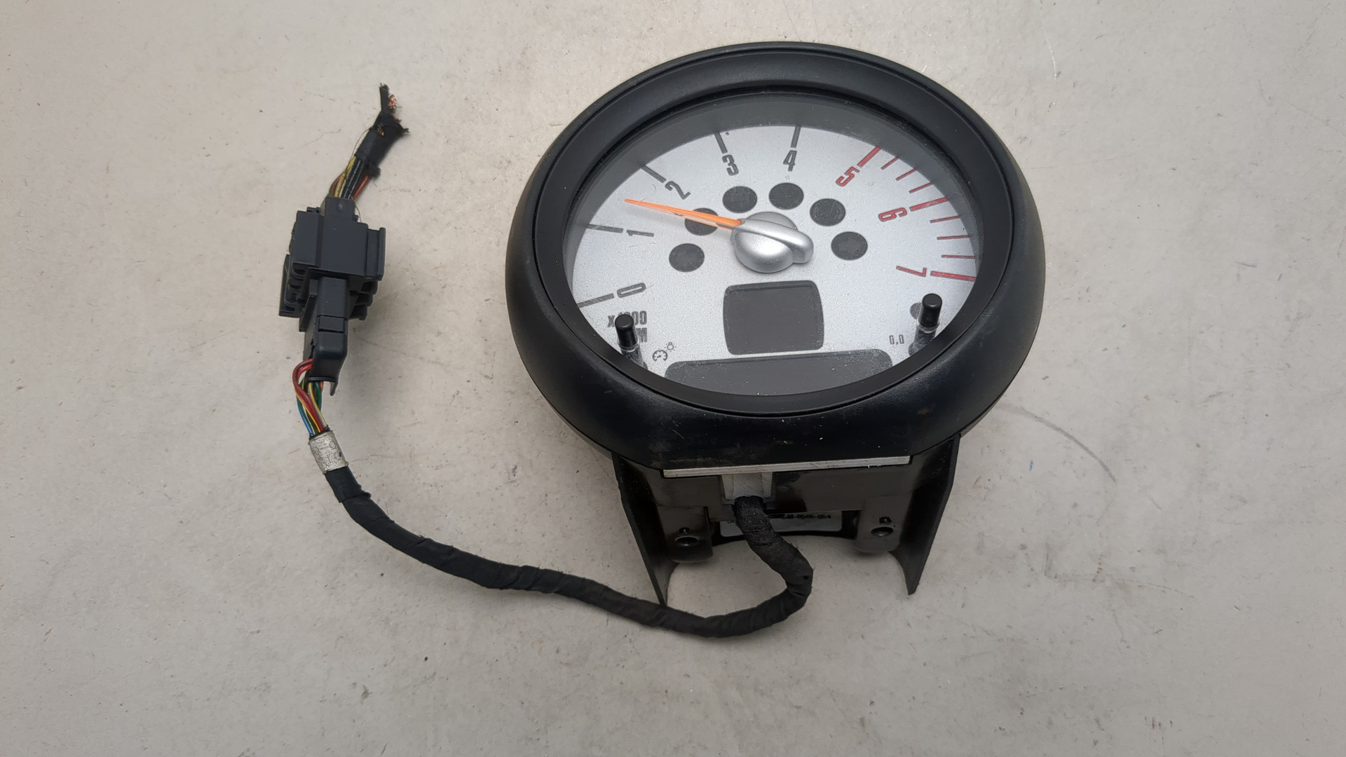 Панель приборов