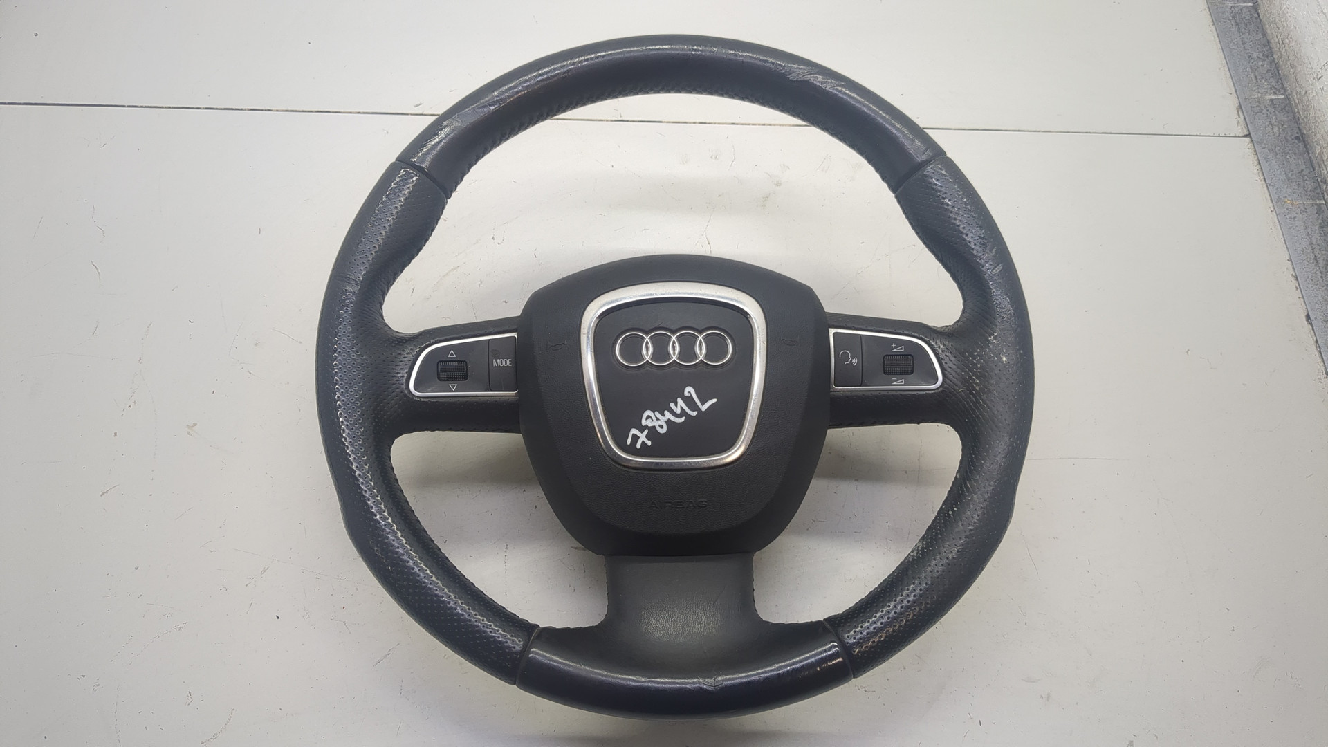 Рулевое колесо (руль)