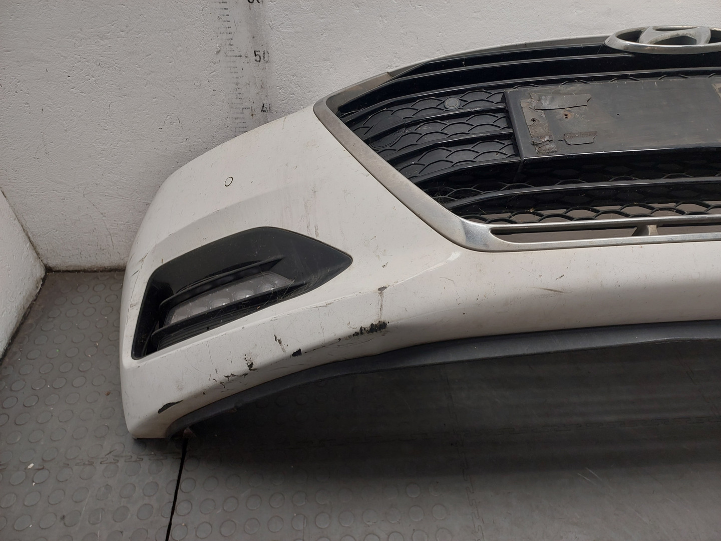 Бампер передний