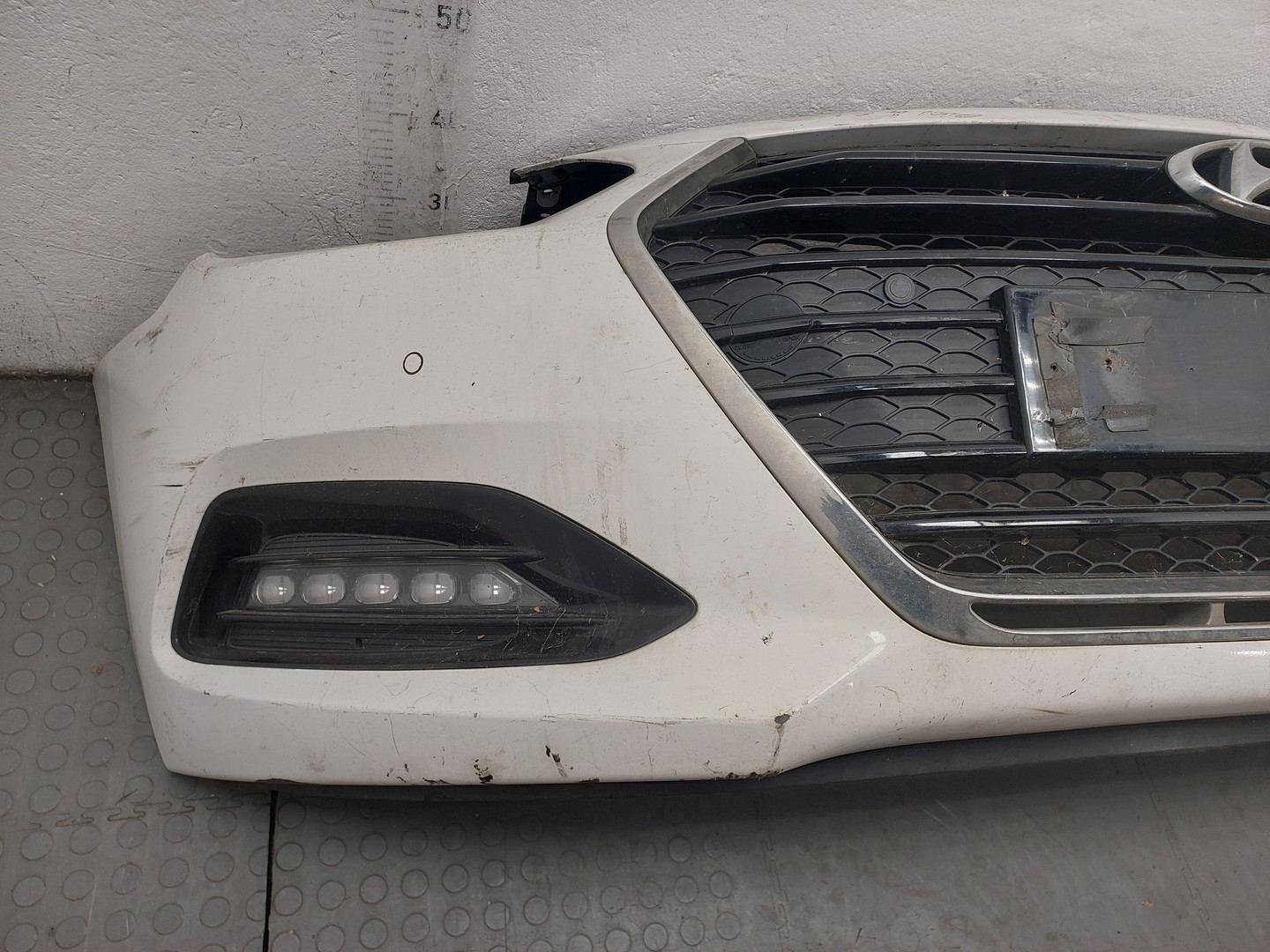 Бампер передний