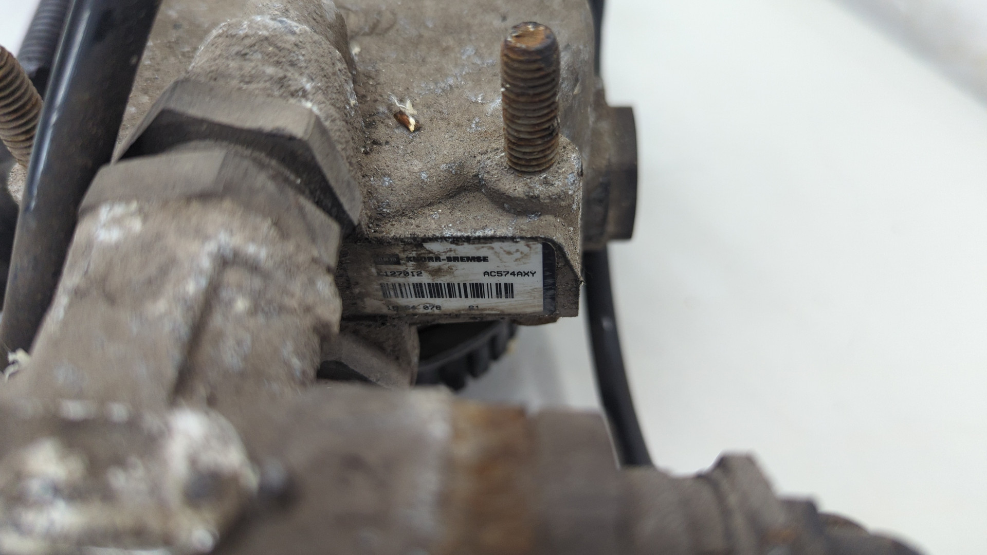 Кран нагрузочный