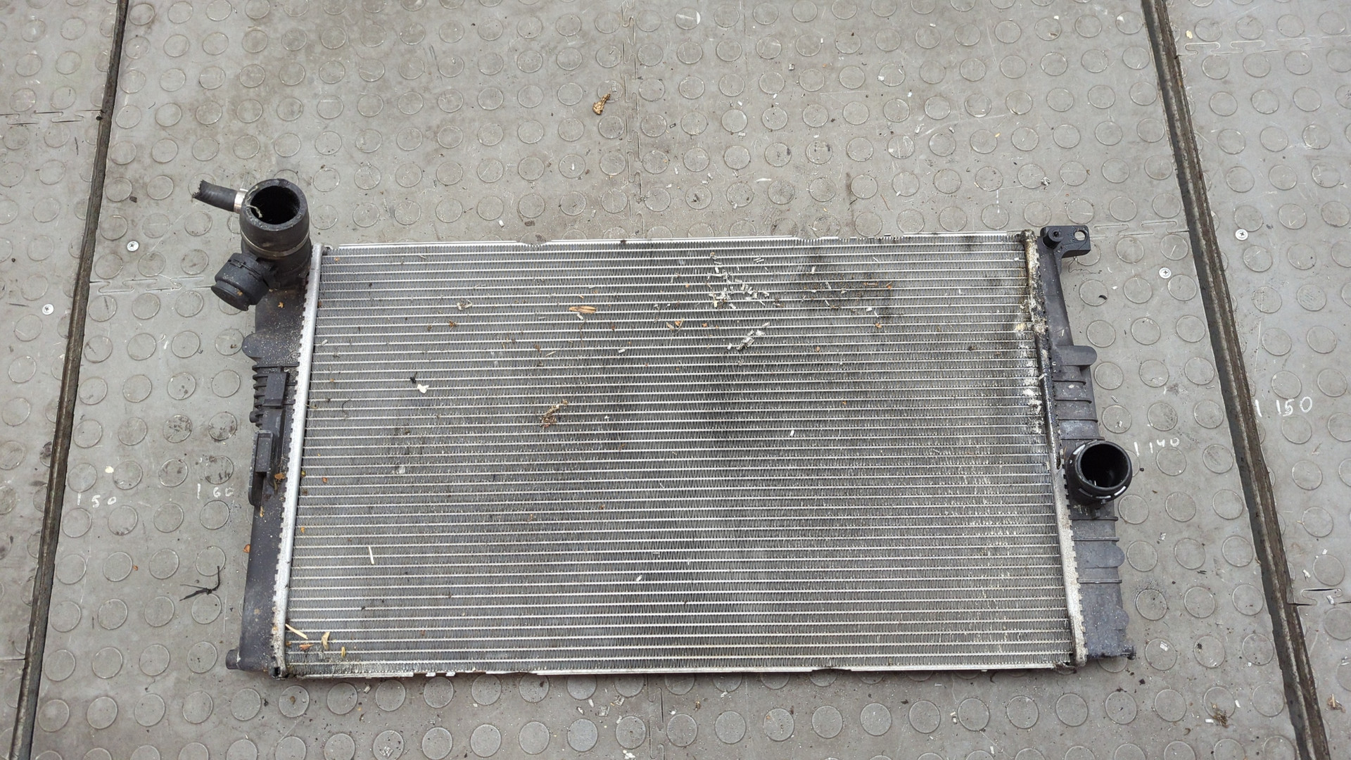 Радиатор охлаждения двигателя основной