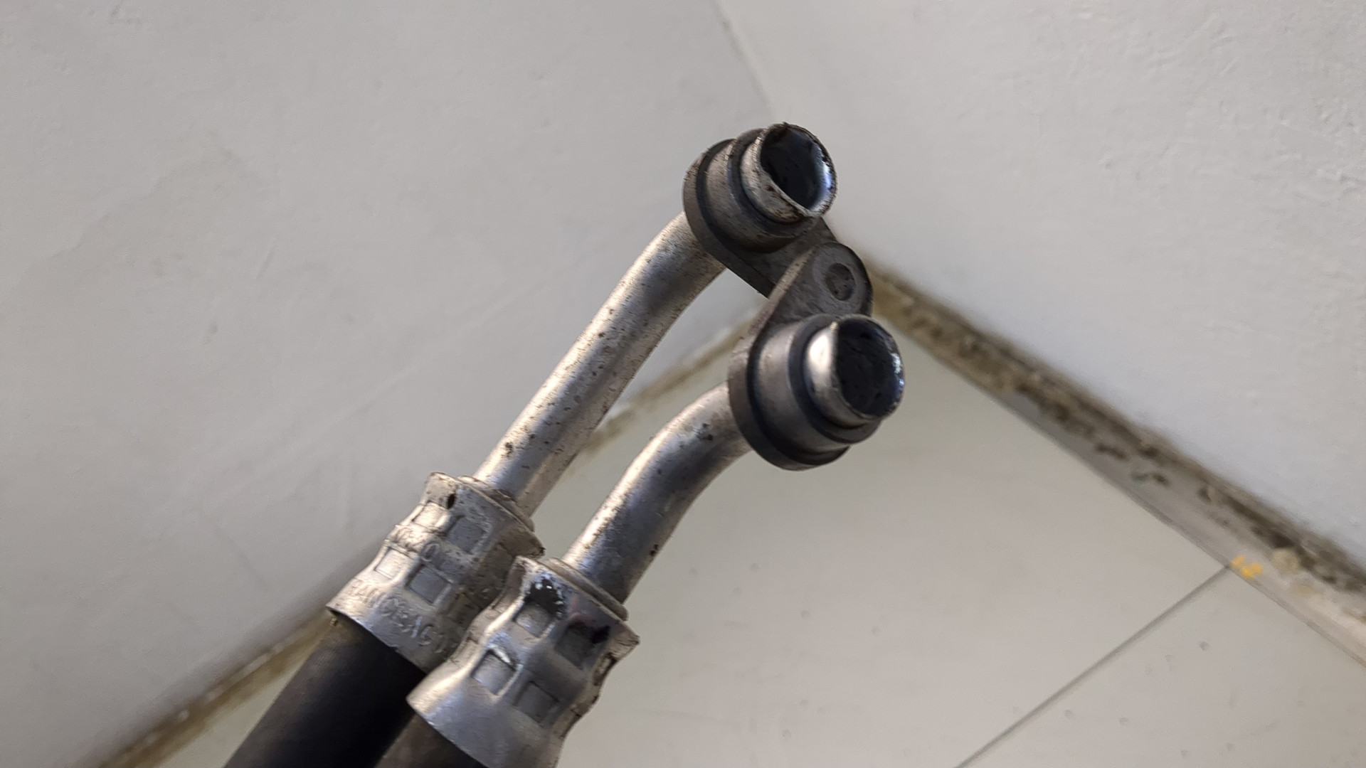 Трубка масляная