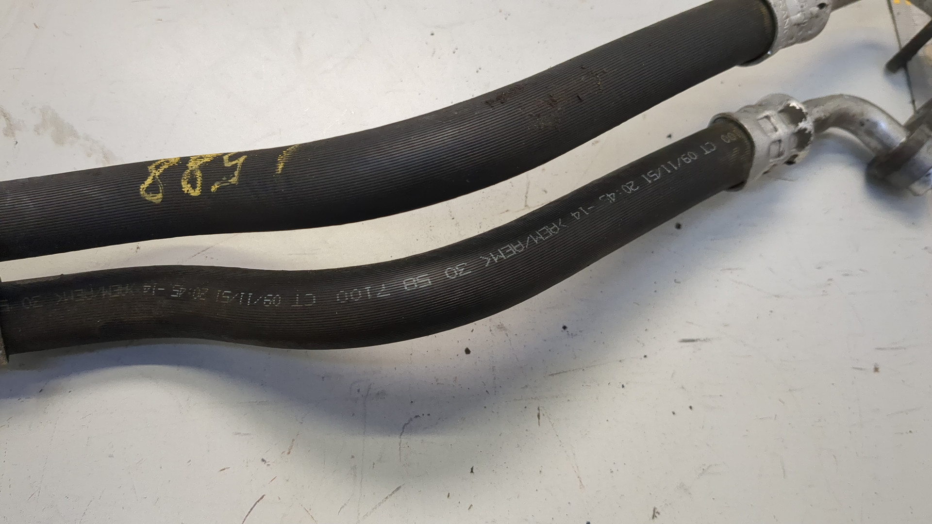 Трубка масляная