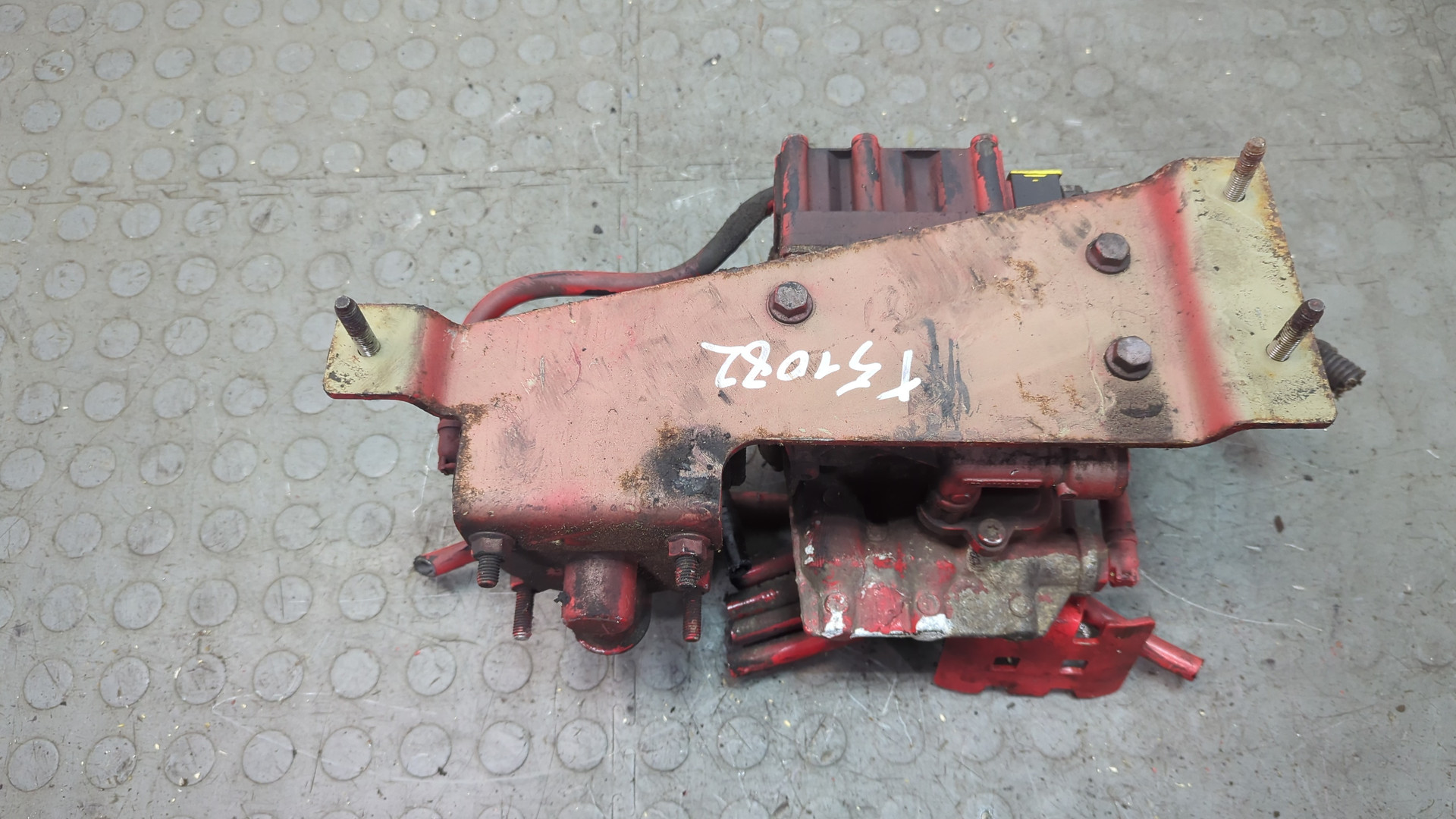 Кран уровня пола