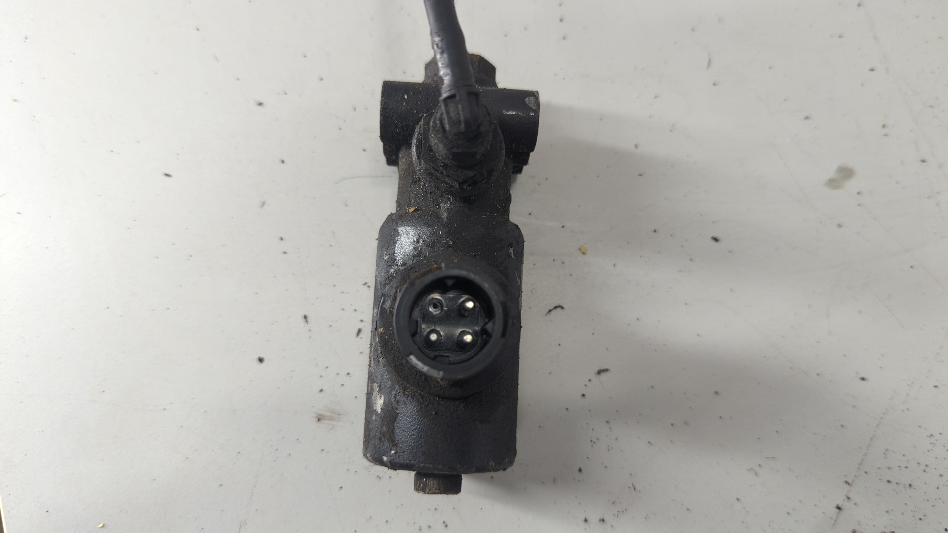 Клапан электромагнитный