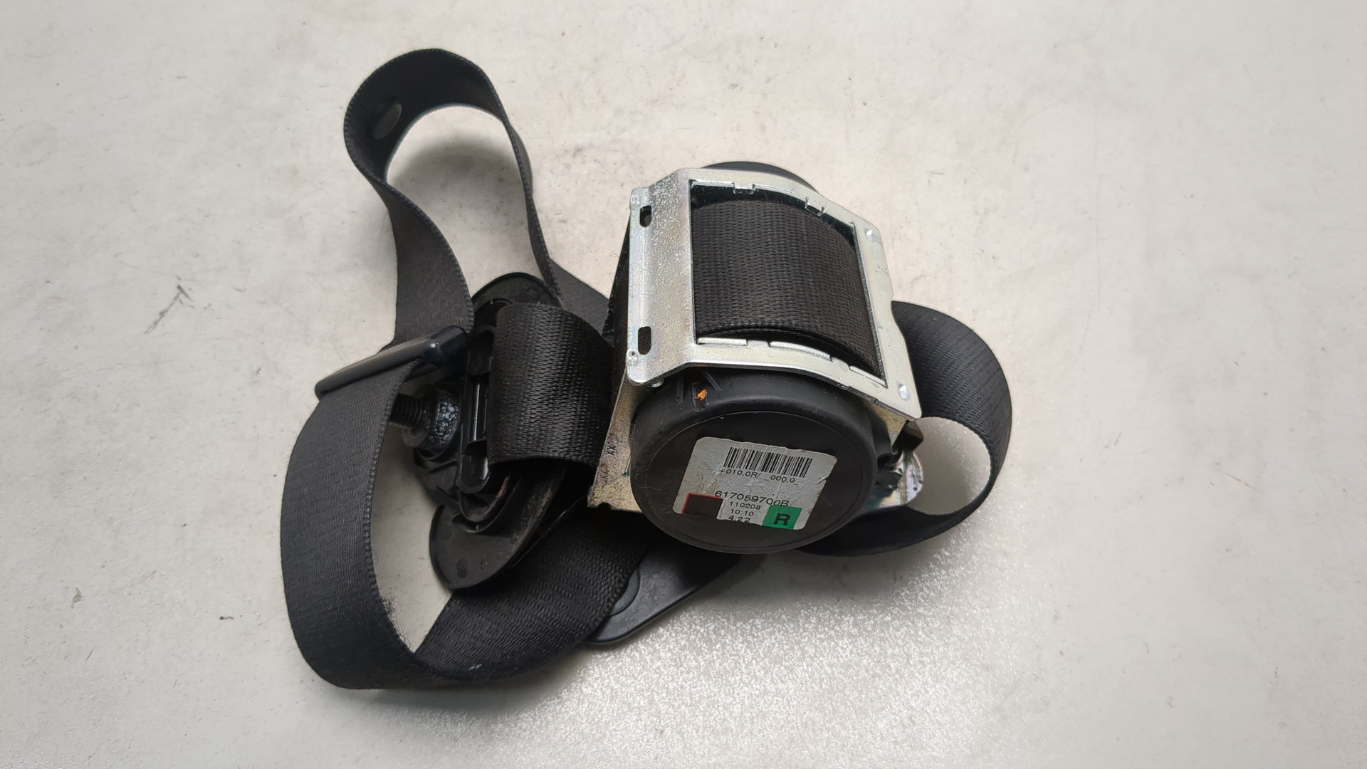 Ремень безопасности