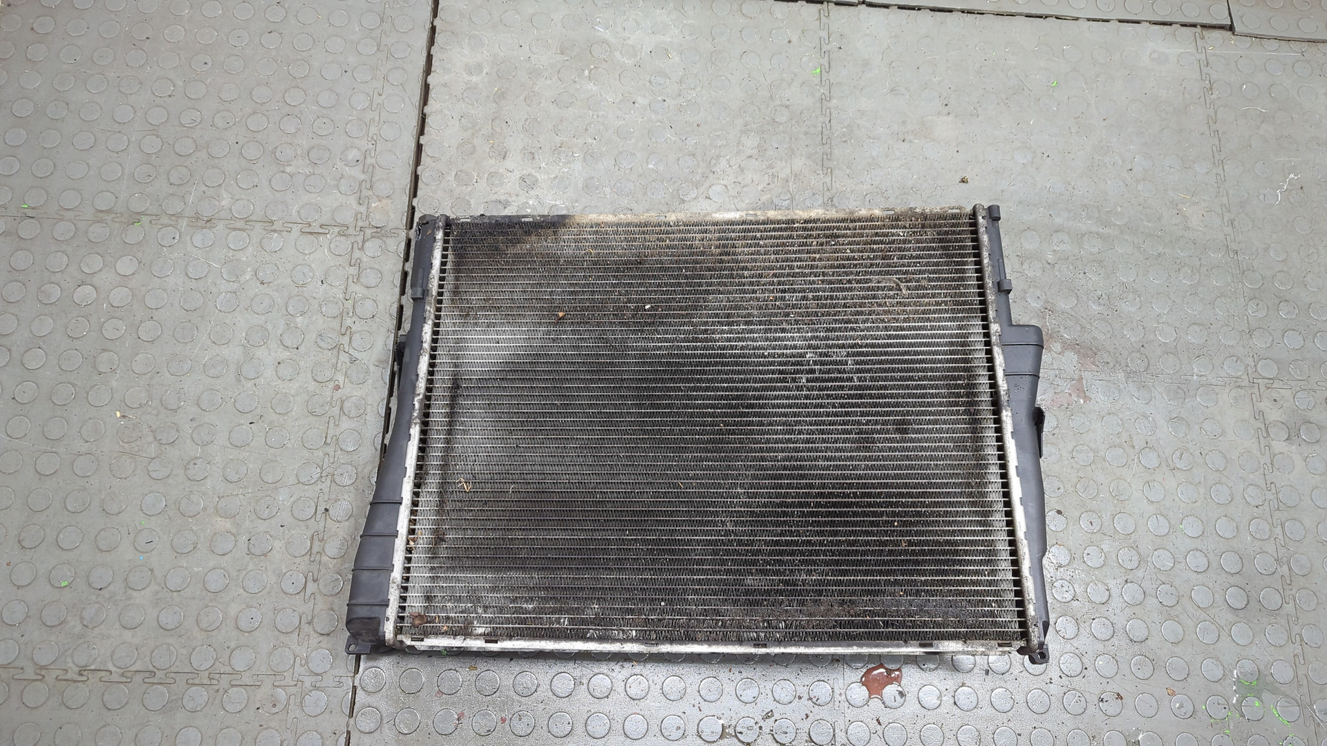 Радиатор охлаждения двигателя основной