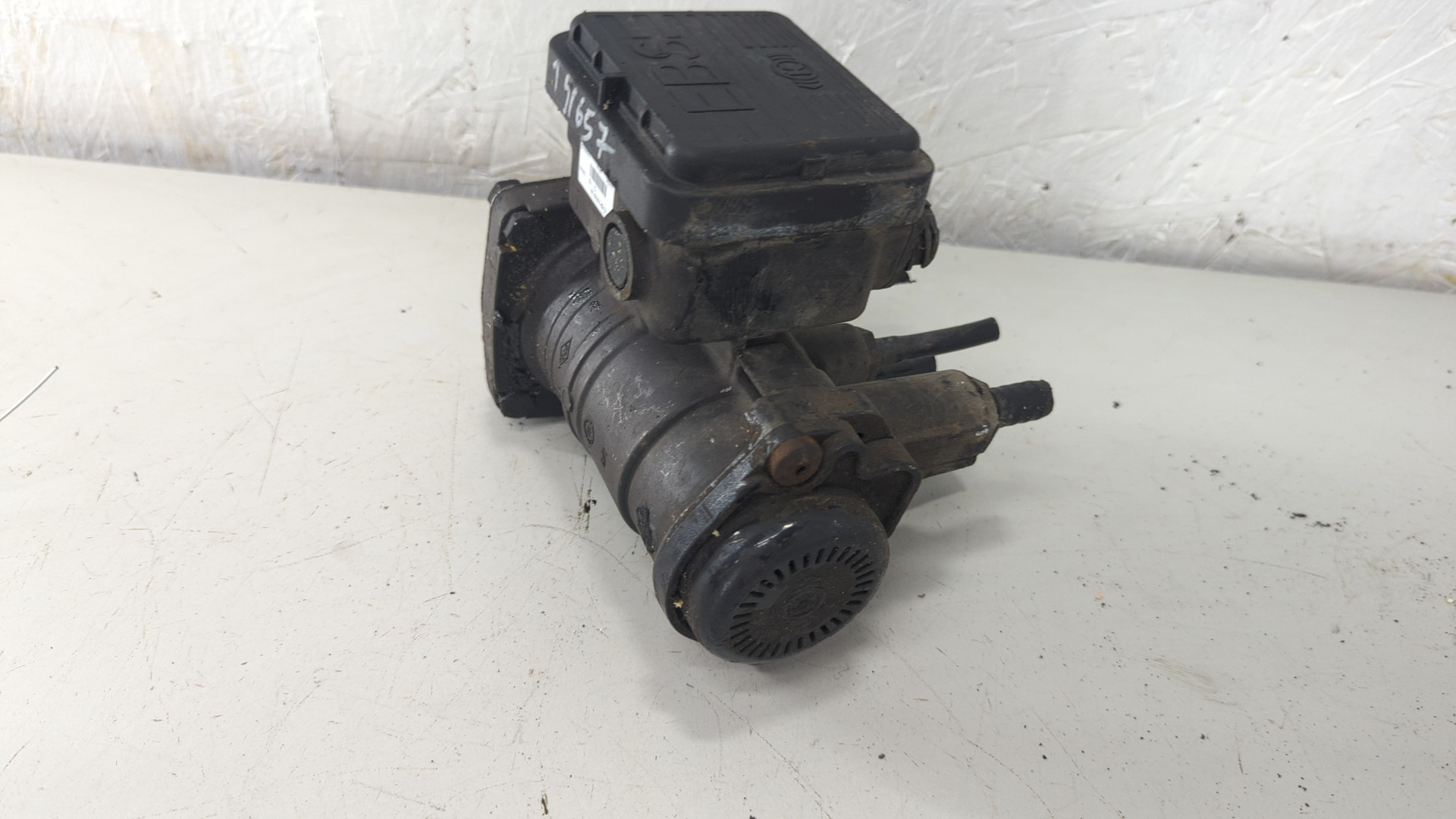 Кран управления тормозами прицепа