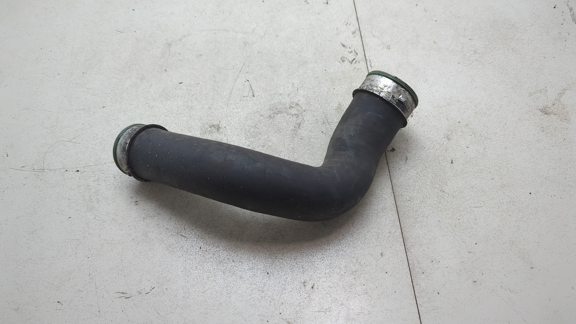 Патрубок интеркулера