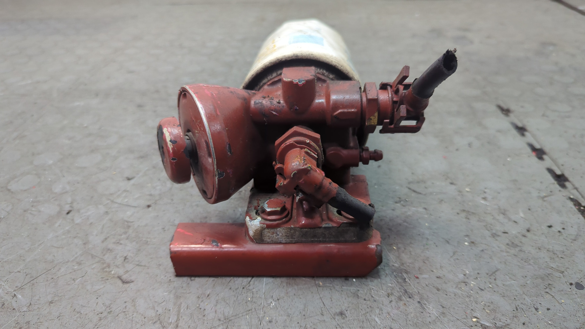 Насос электрический (доп.помпа)