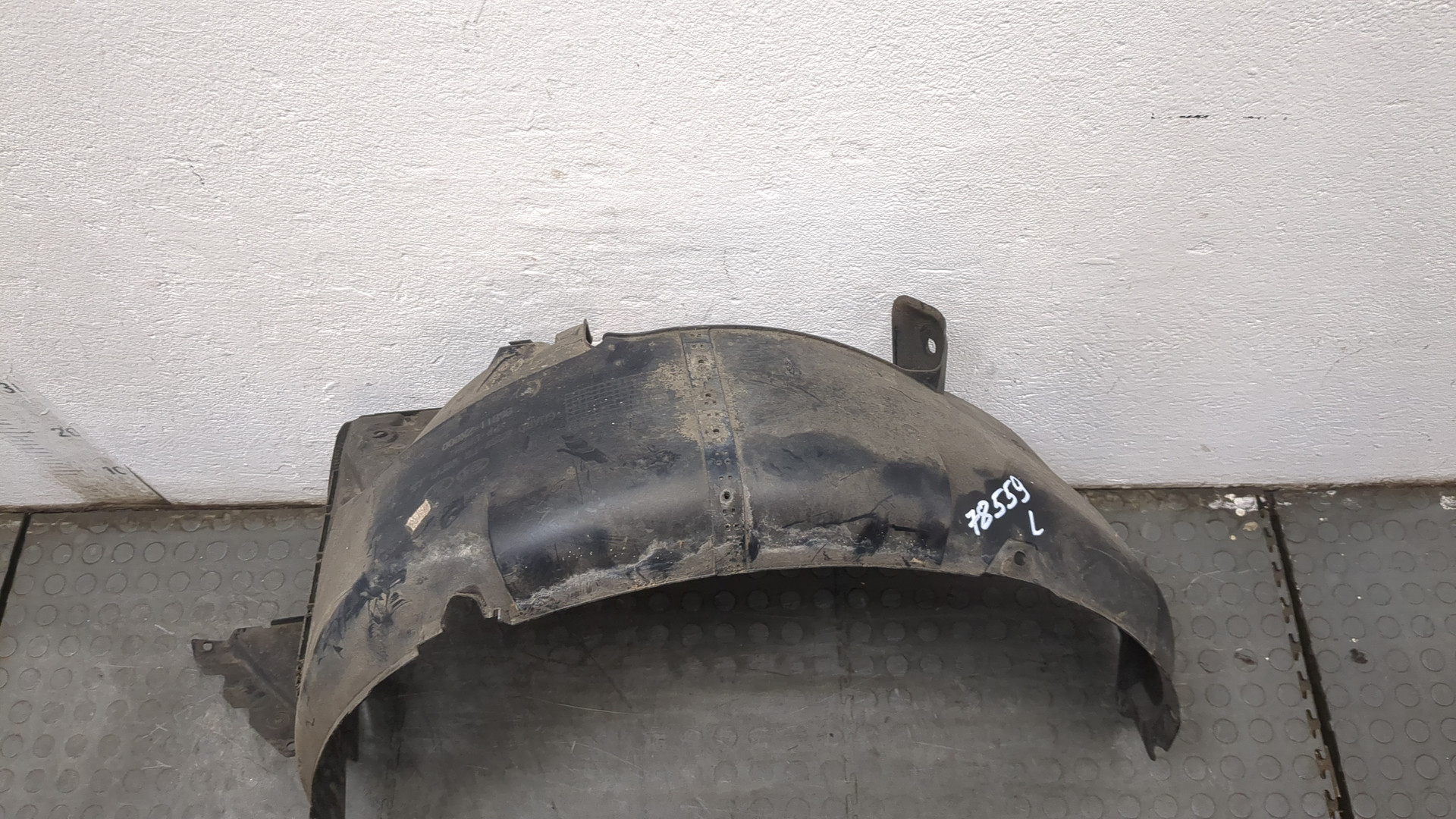 Локер передний левый