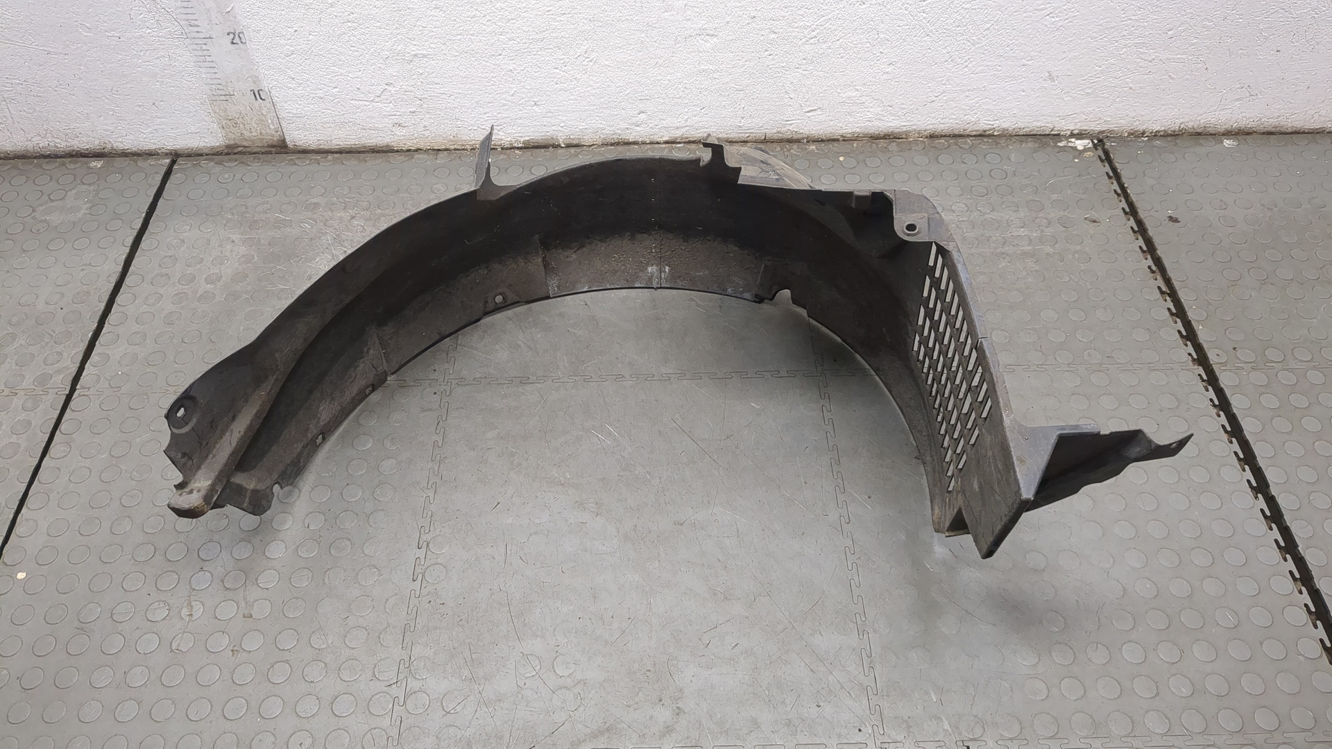 Локер передний левый