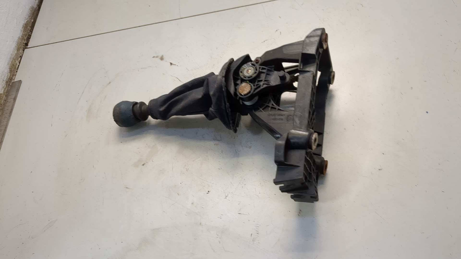 Кулиса МКПП / АКПП