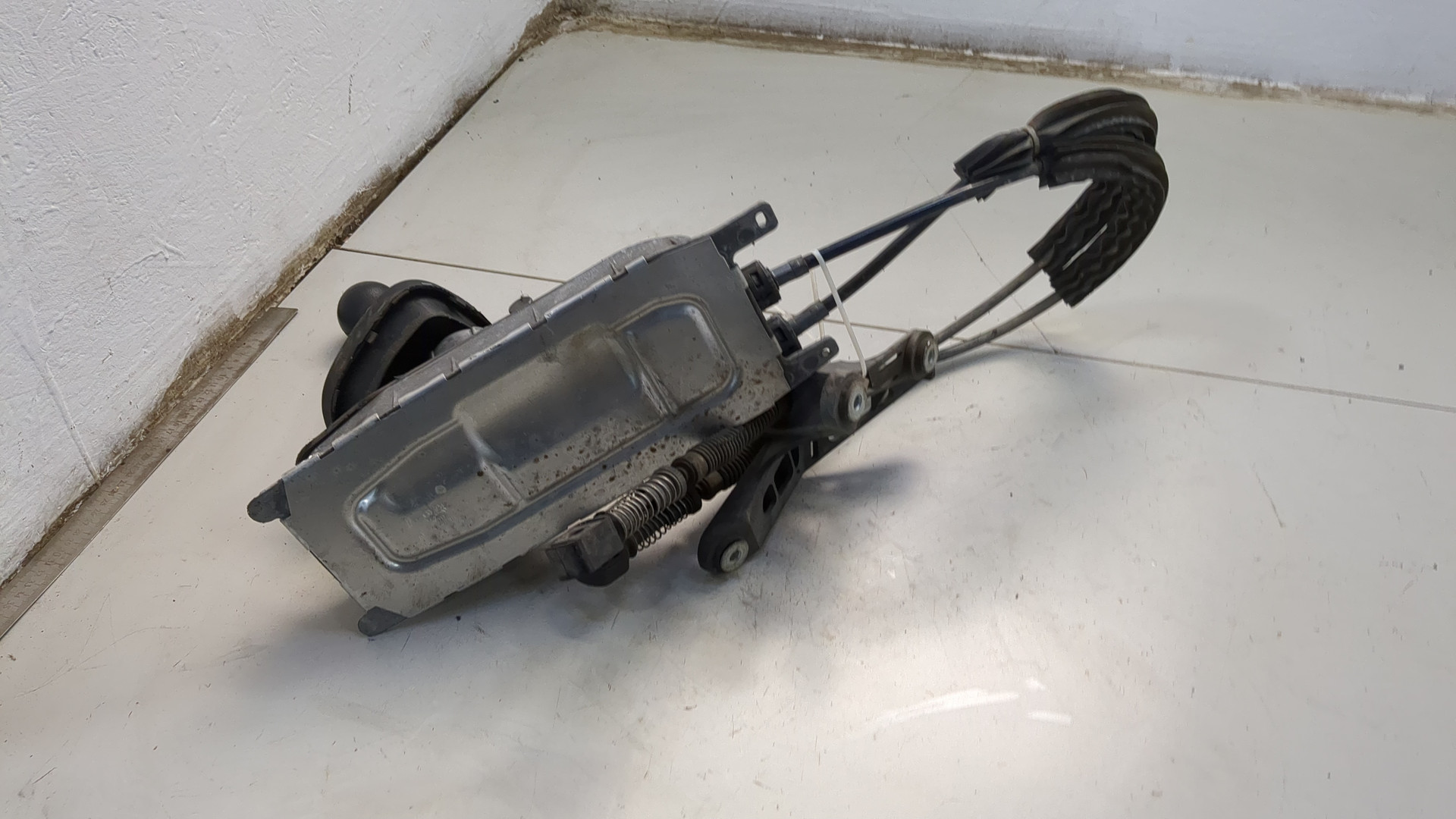 Кулиса МКПП / АКПП