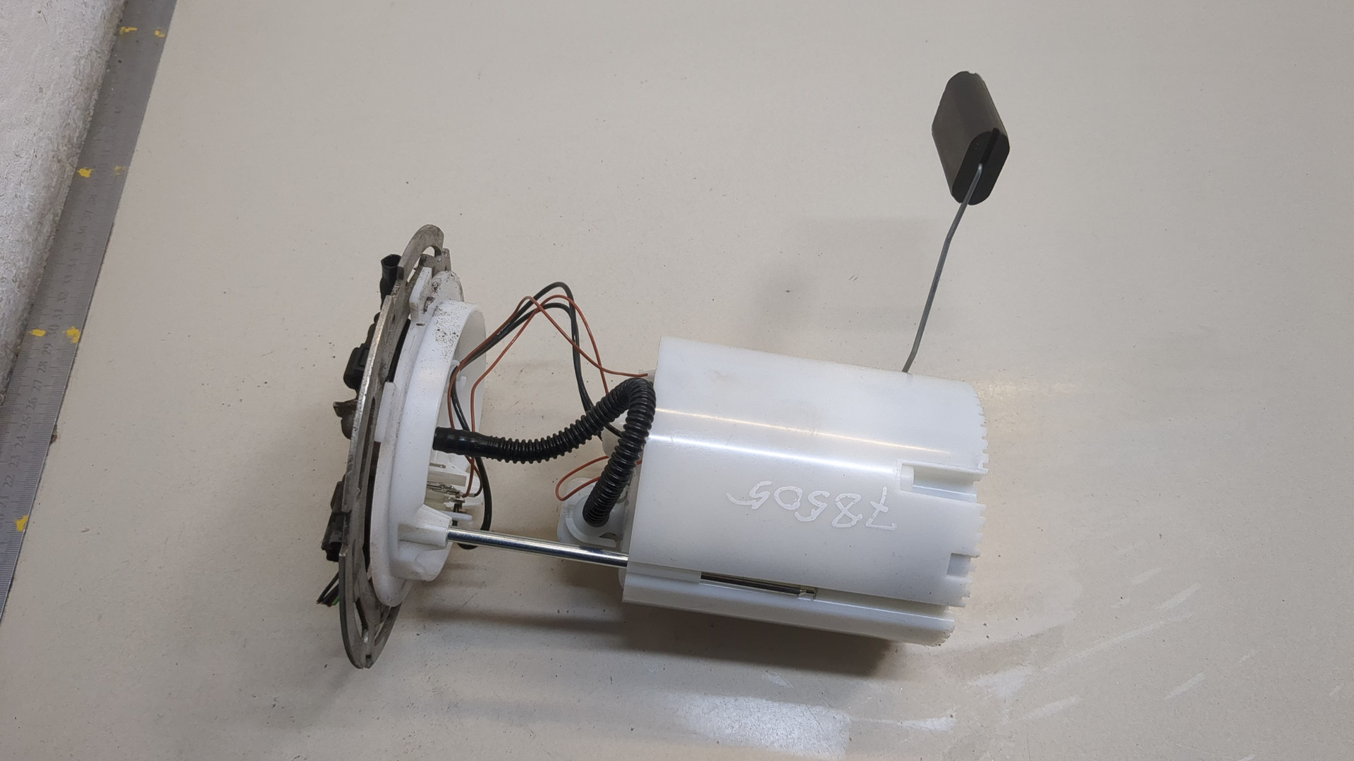 Насос топливный электрический