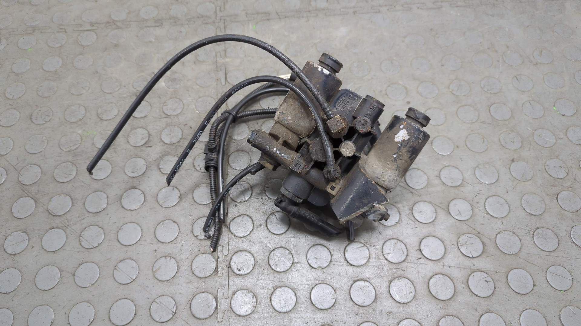 Распределитель тормозных сил