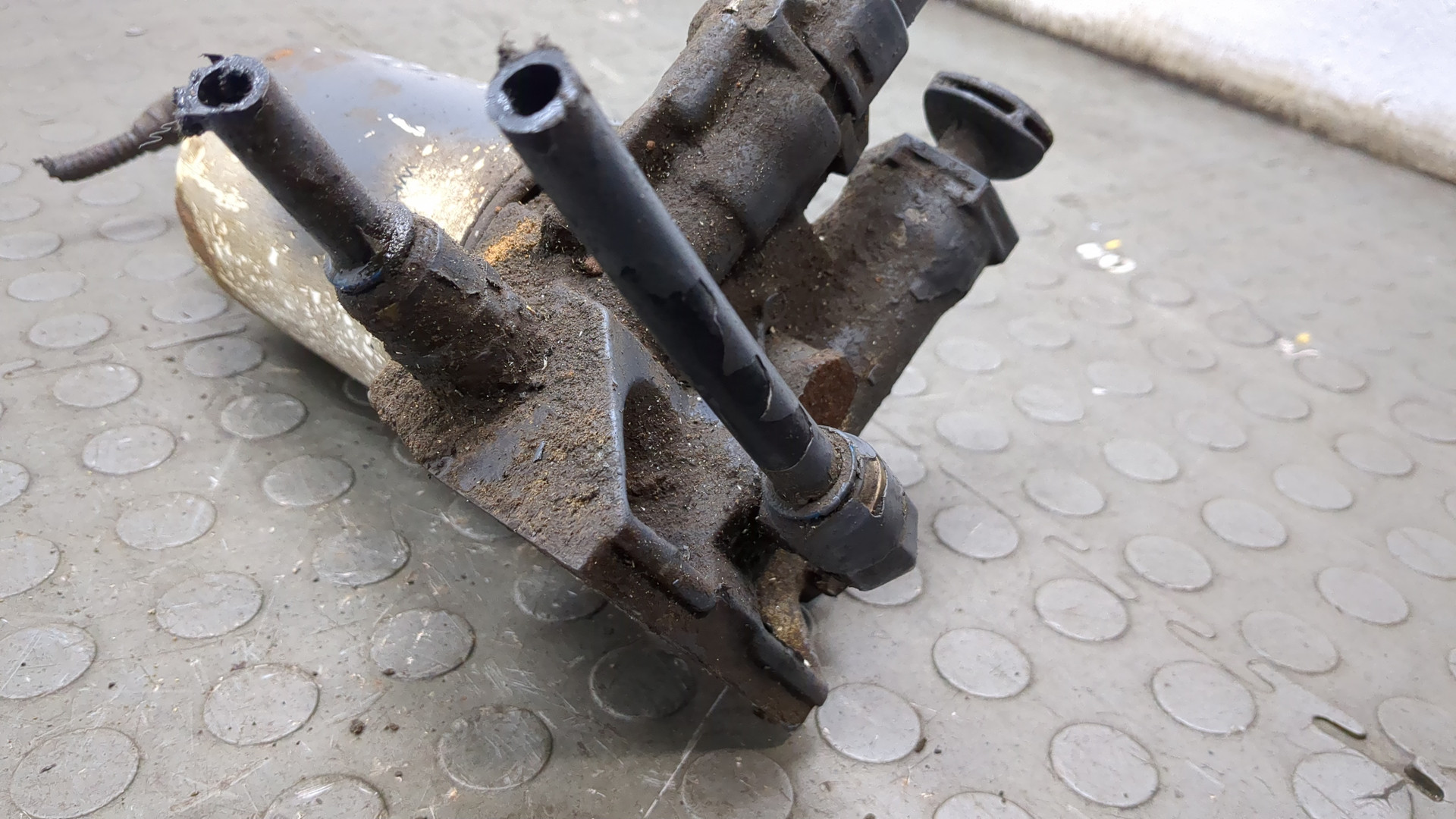 Насос электрический (доп.помпа)