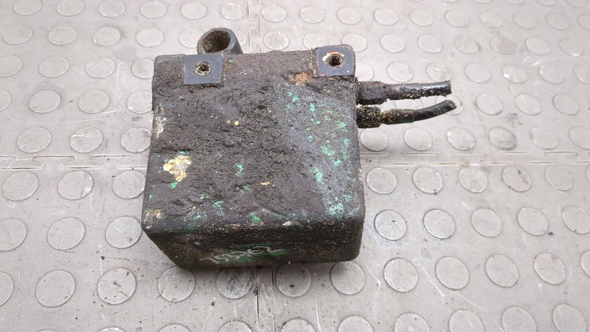 Насос подъема кабины