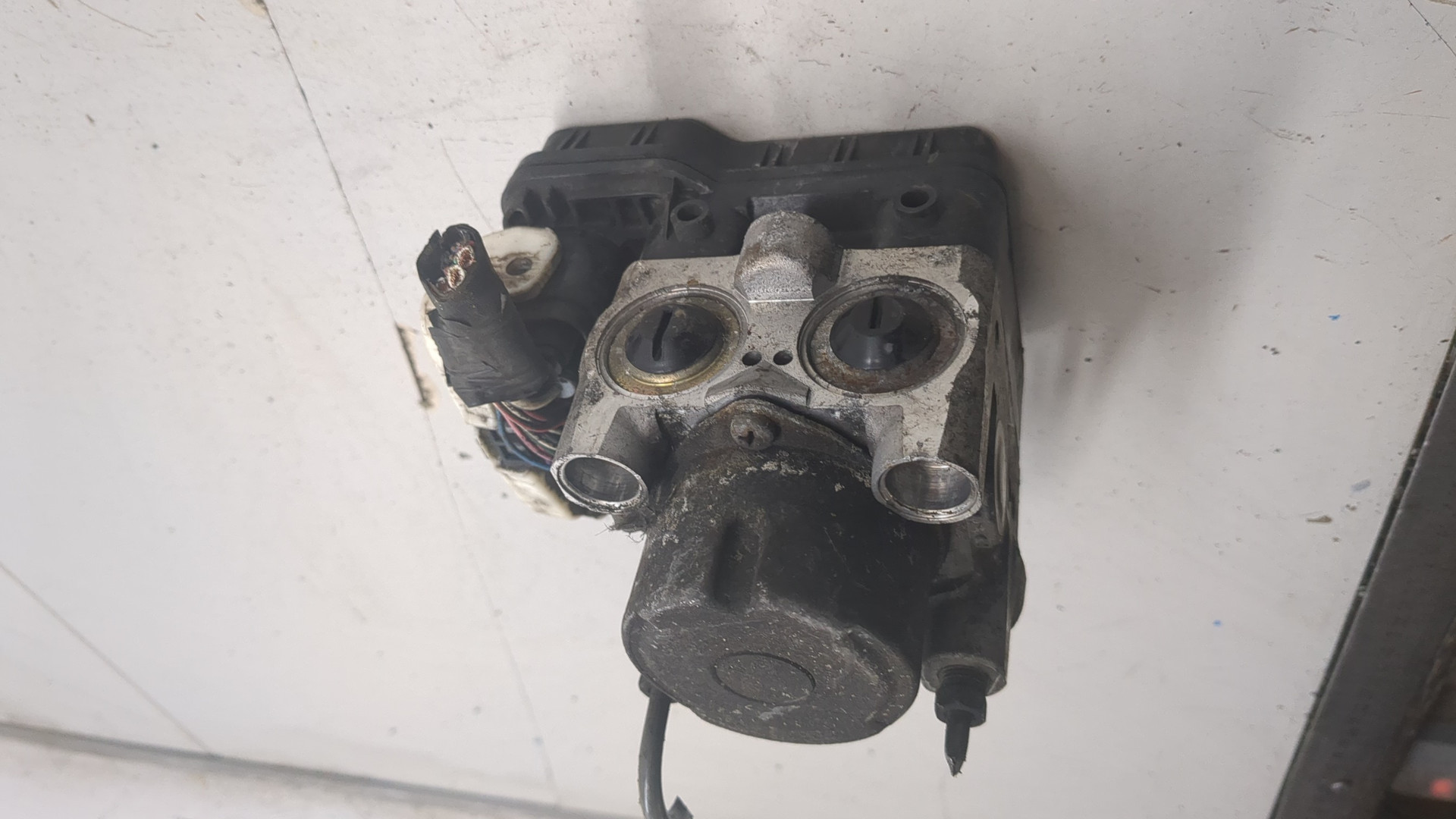 Блок ABS (насос)