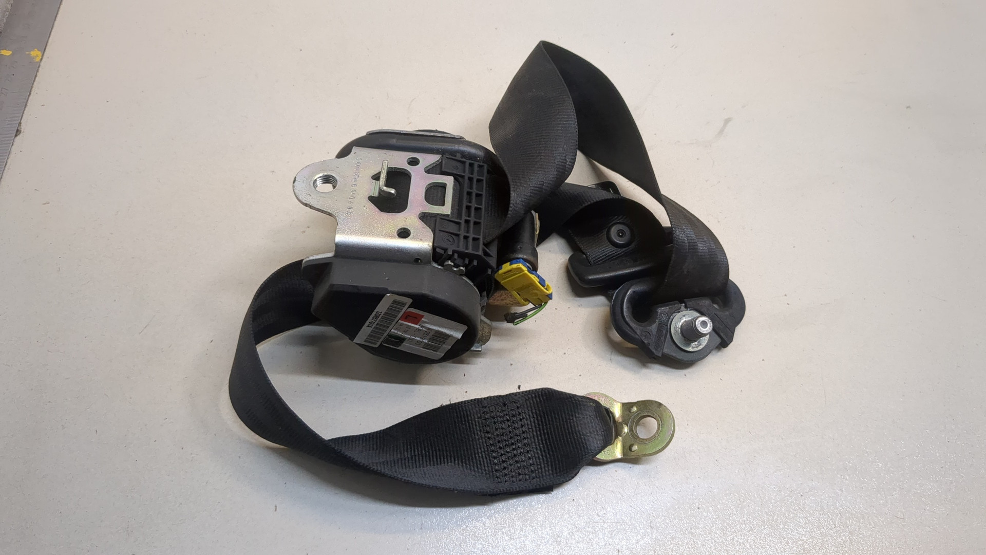 Ремень безопасности