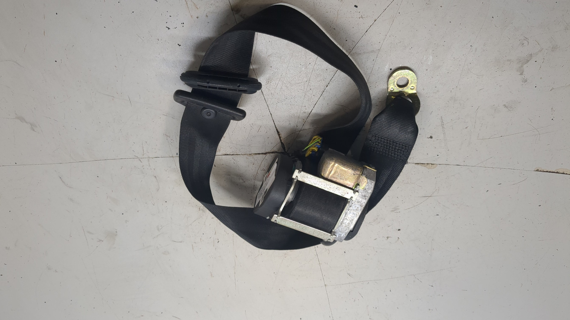 Ремень безопасности