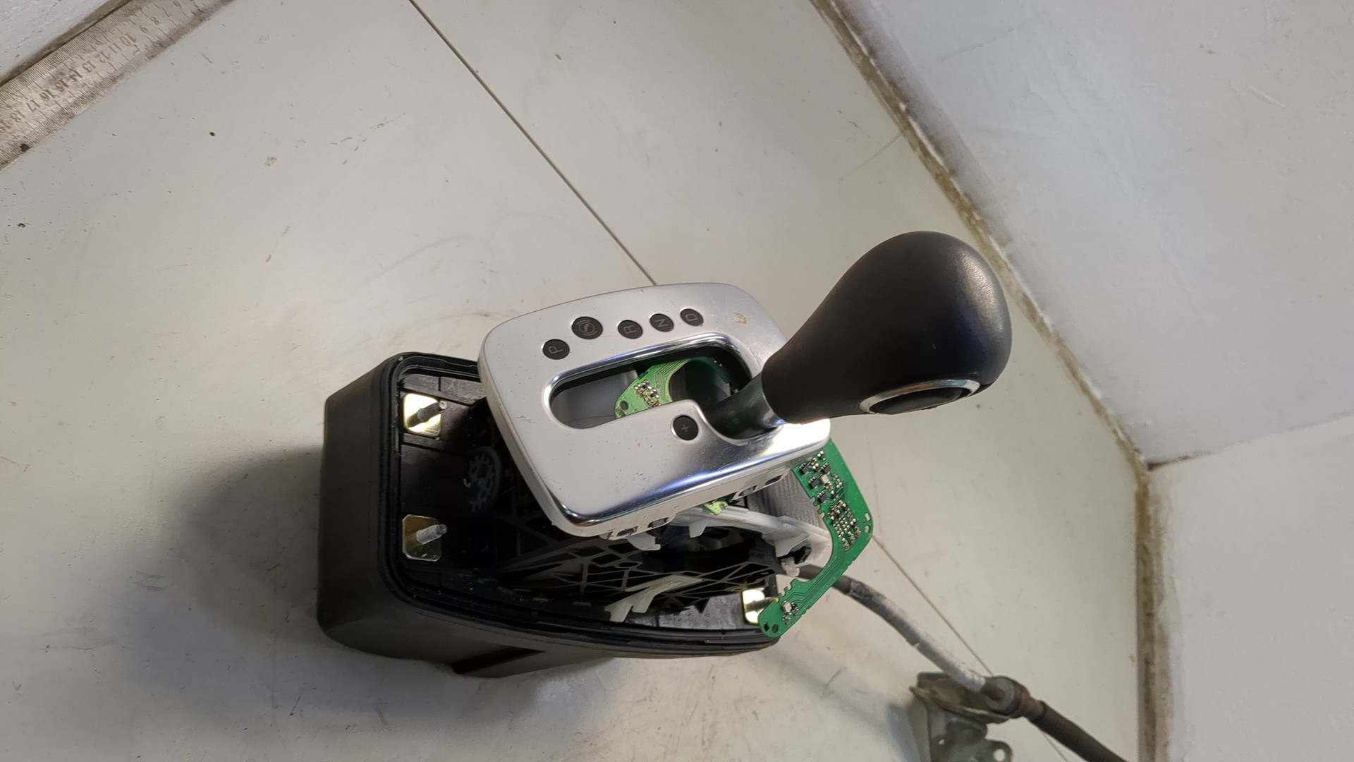 Кулиса МКПП / АКПП