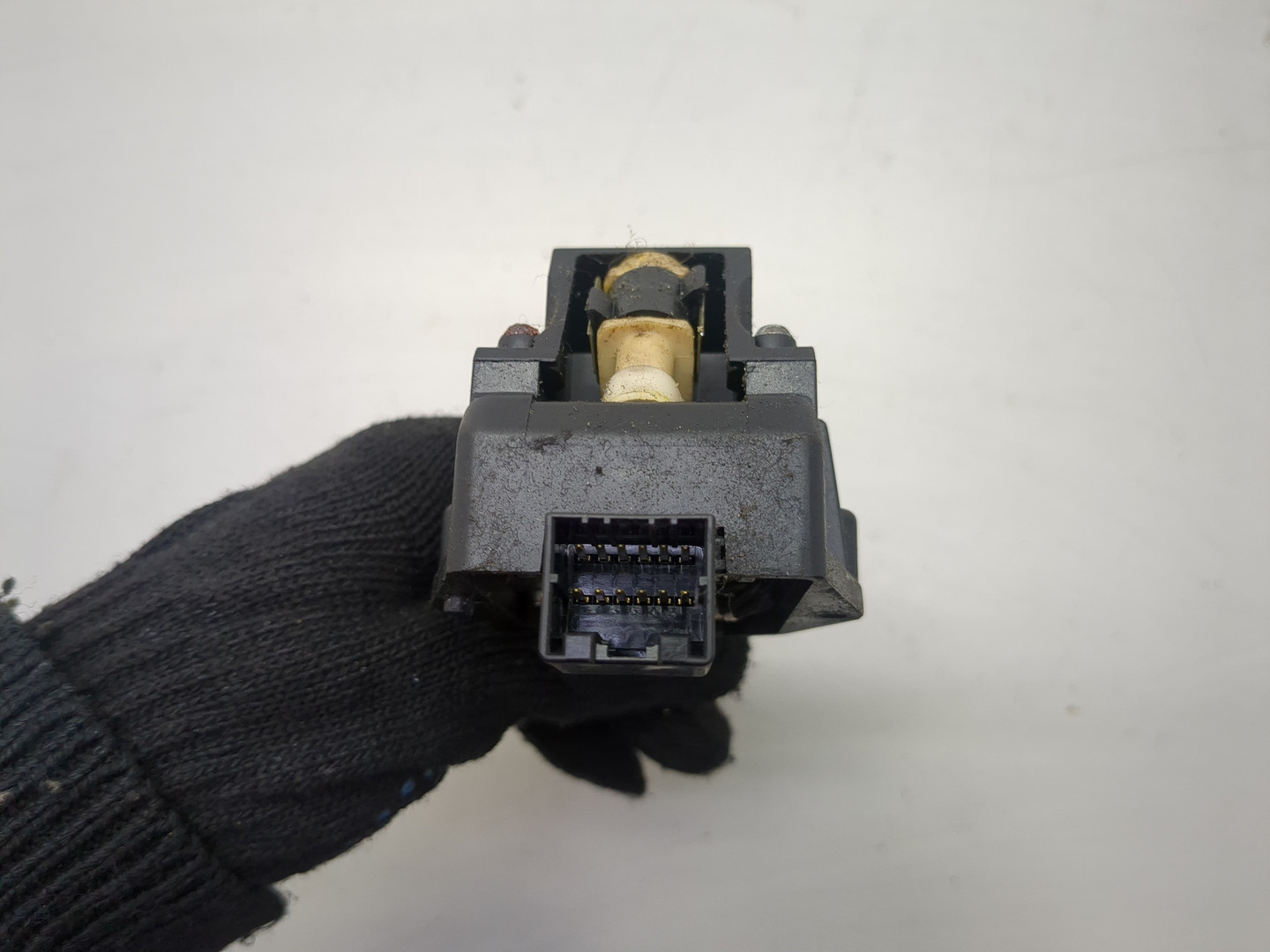 Переключатель поворотов подрулевой