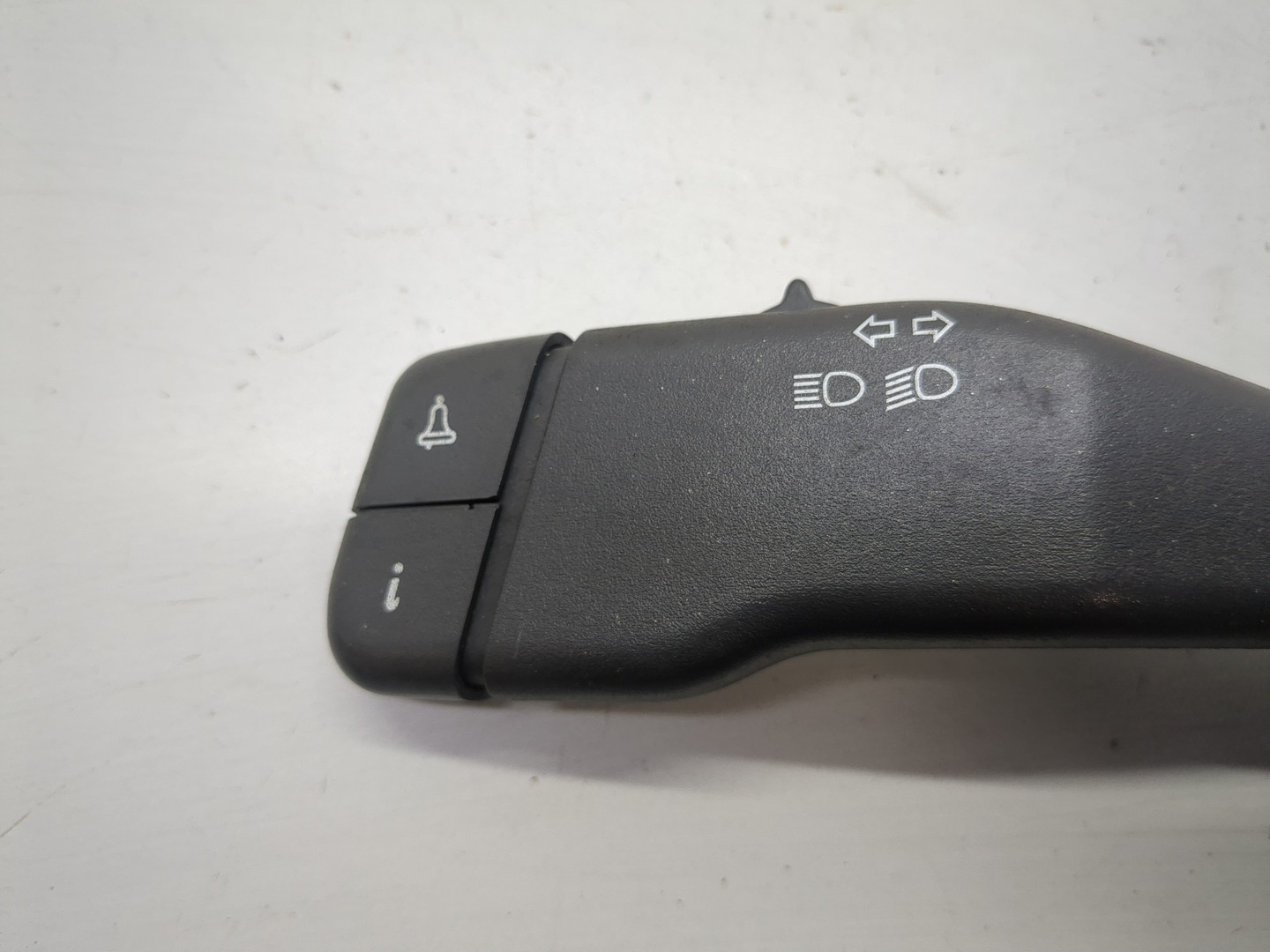 Переключатель поворотов подрулевой