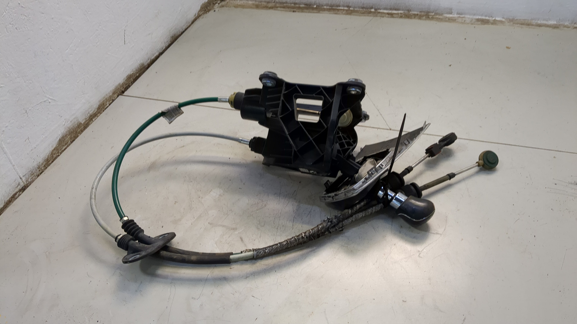 Кулиса МКПП / АКПП