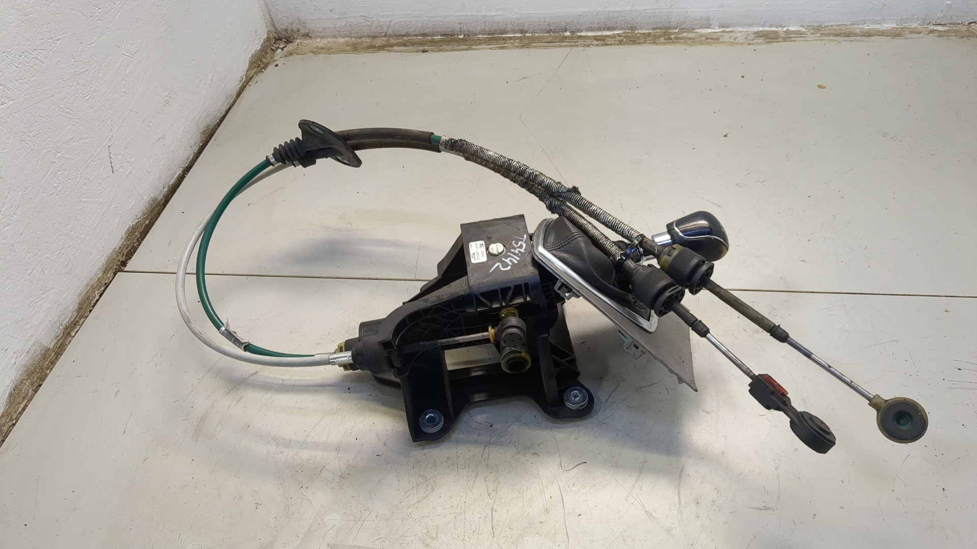 Кулиса МКПП / АКПП