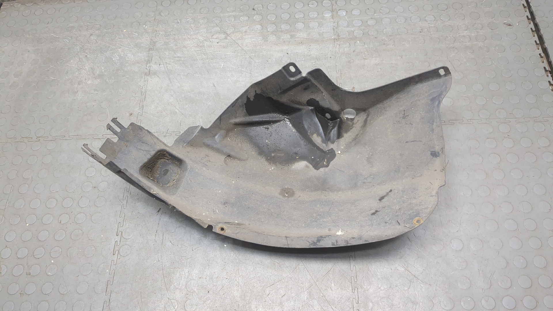 Локер передний левый