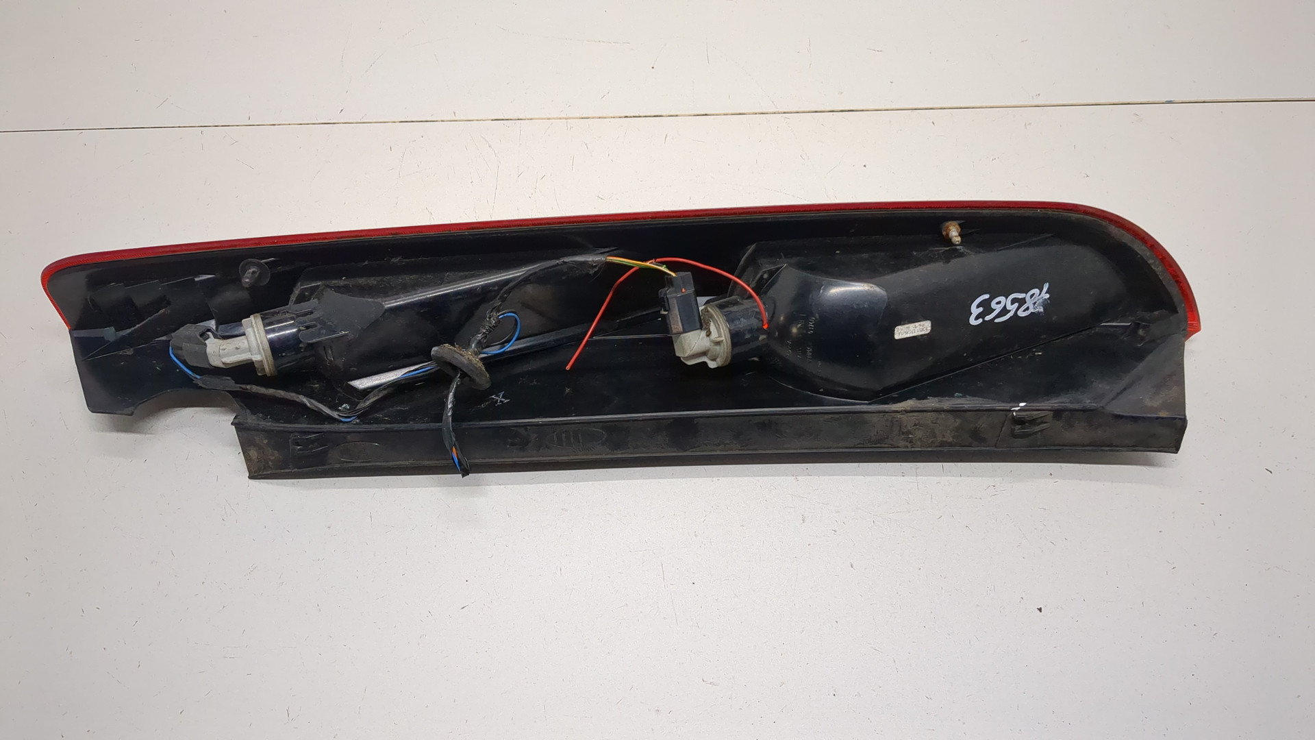 Фонарь задний левый