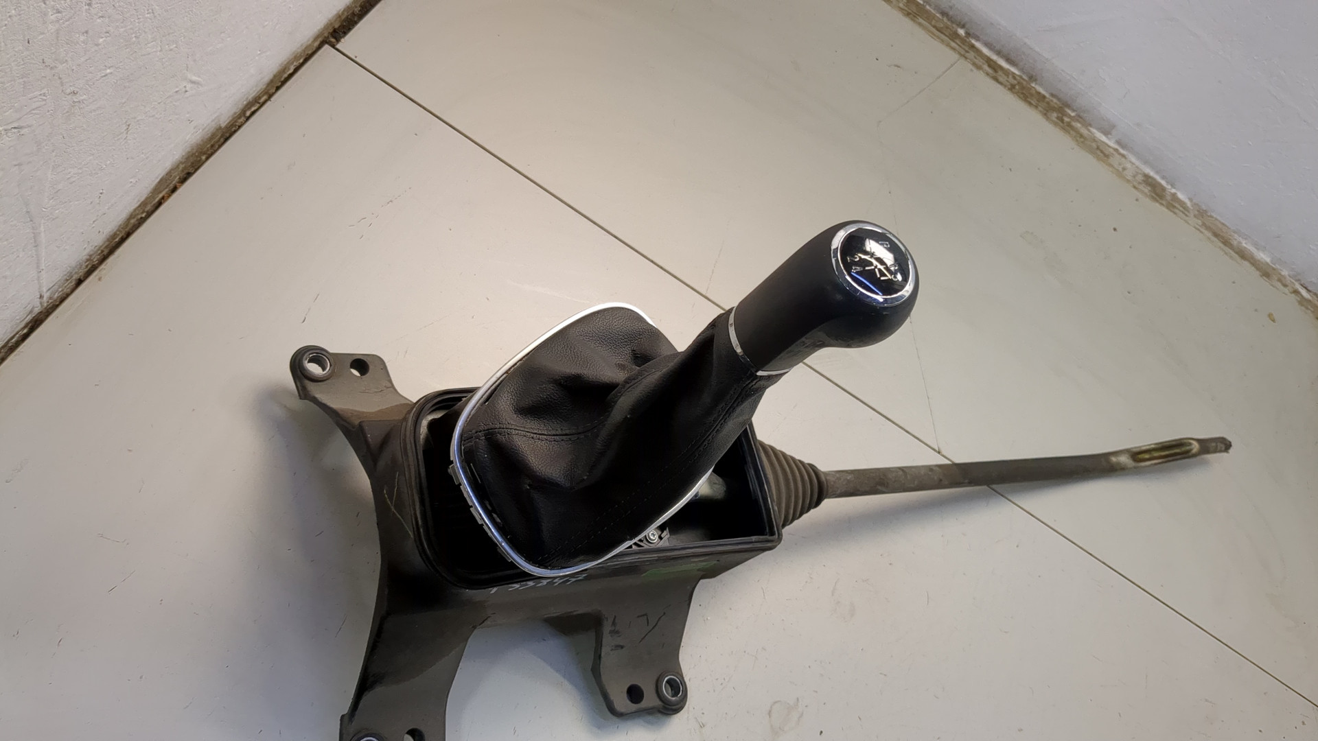 Кулиса МКПП / АКПП