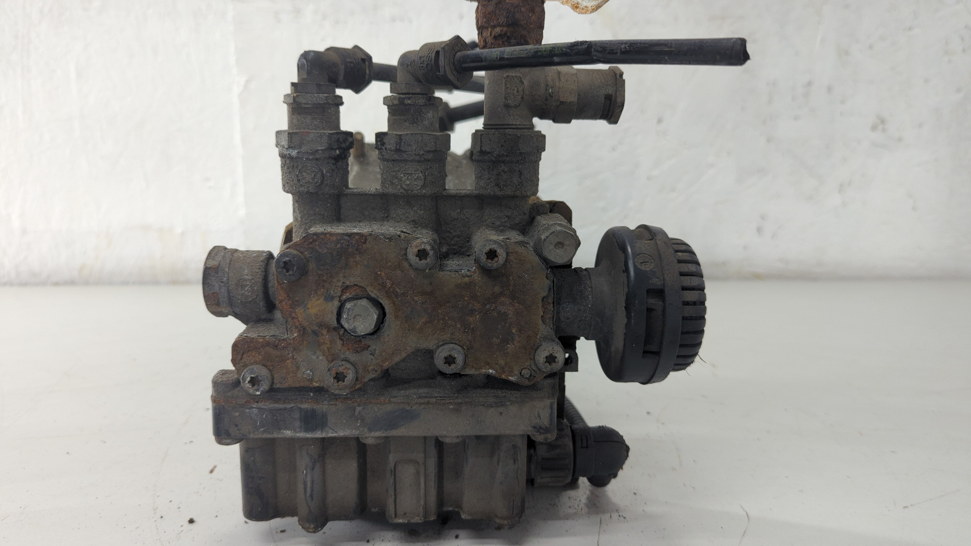 Кран уровня пола