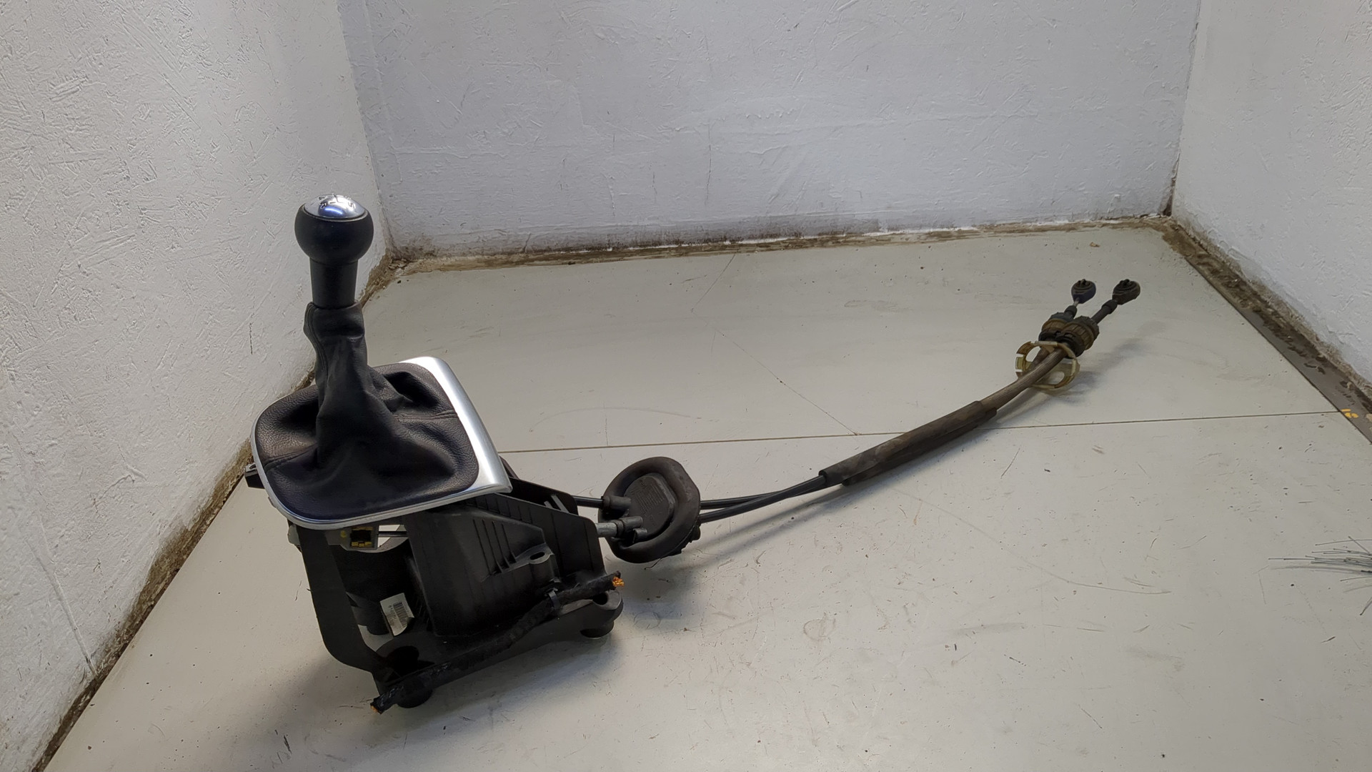 Кулиса МКПП / АКПП