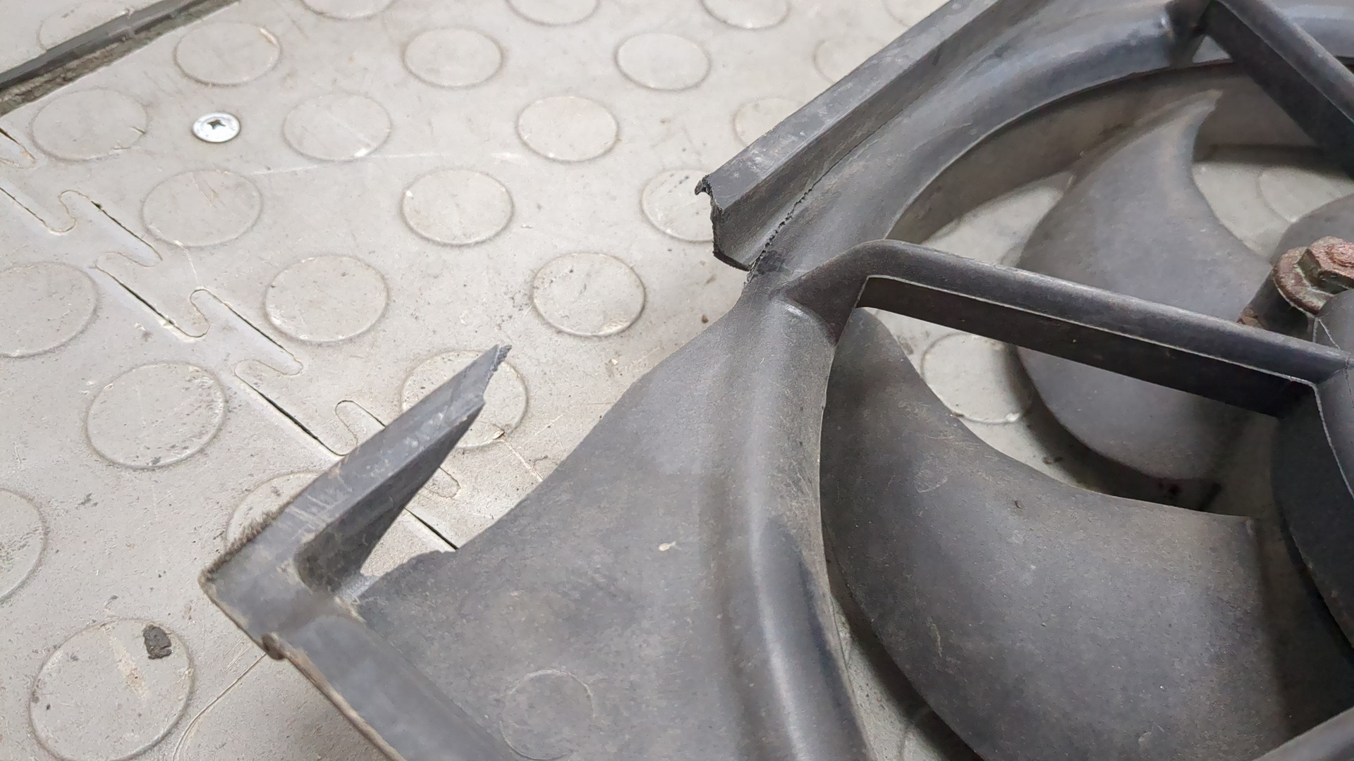 Вентилятор радиатора