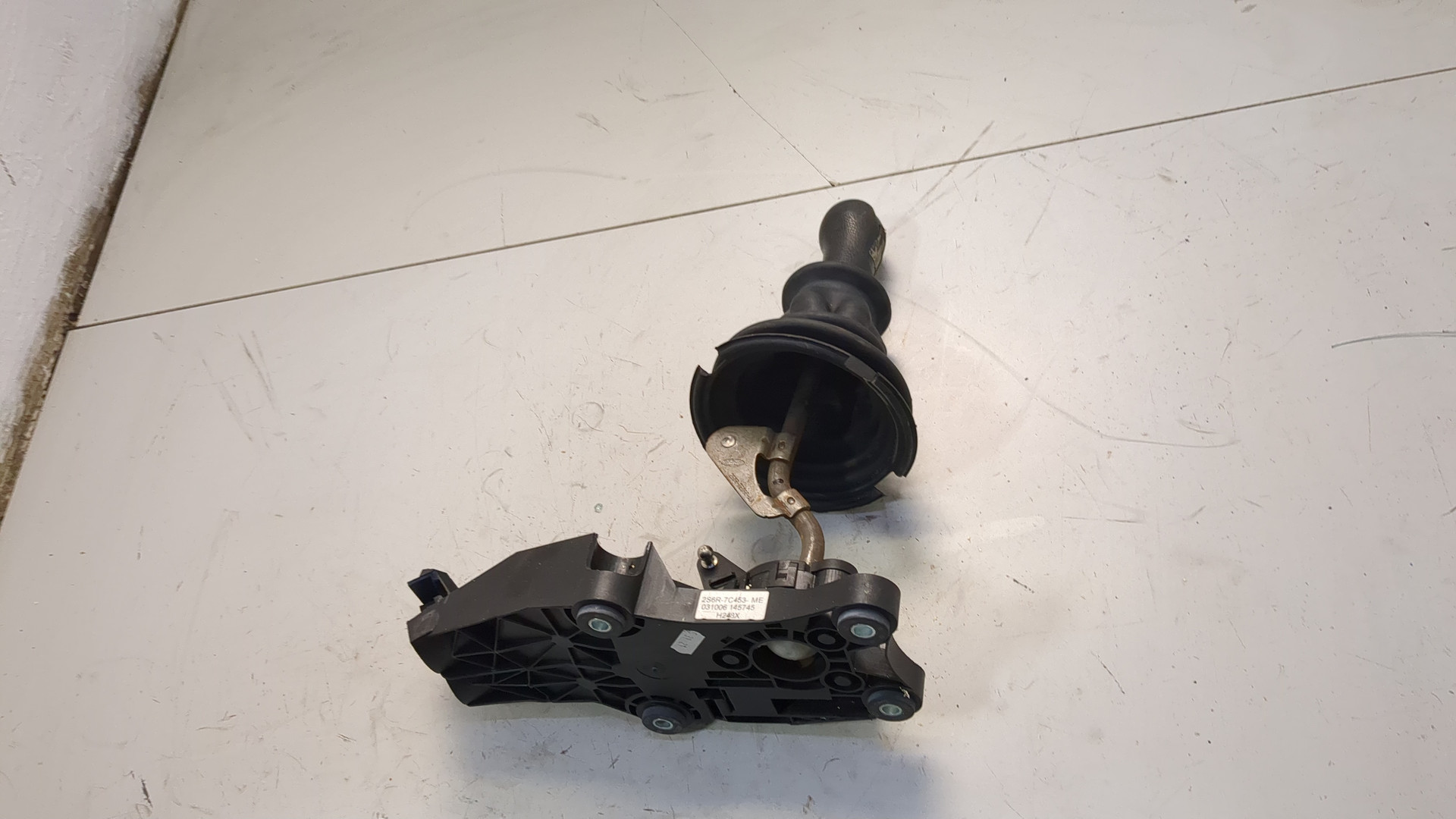 Кулиса МКПП / АКПП