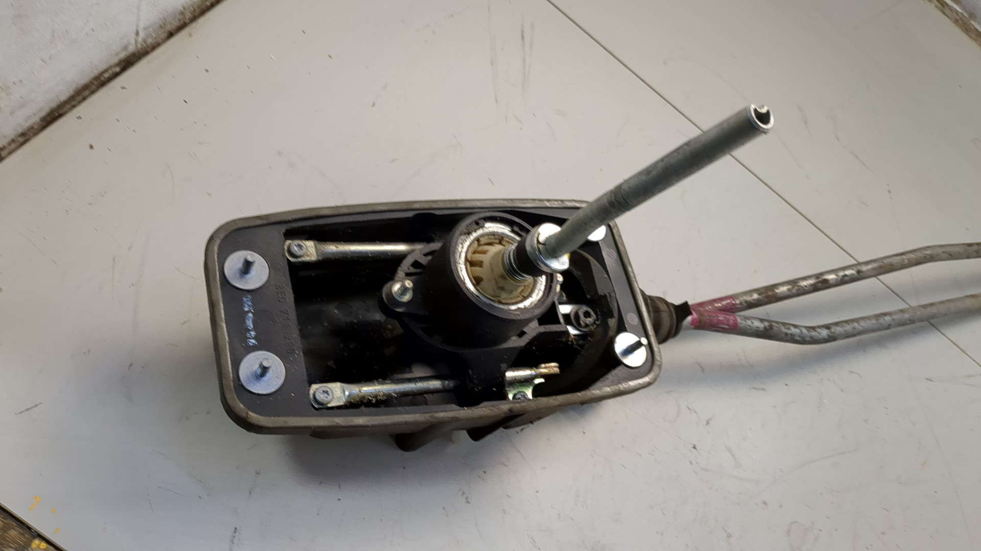 Кулиса МКПП / АКПП