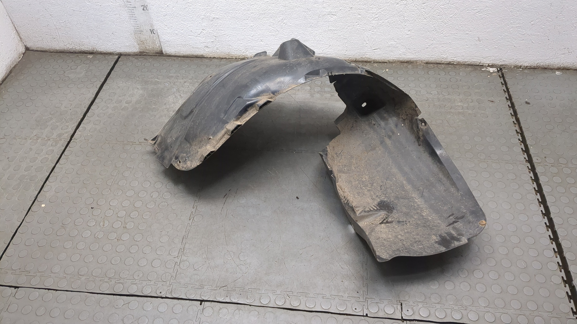 Локер передний правый