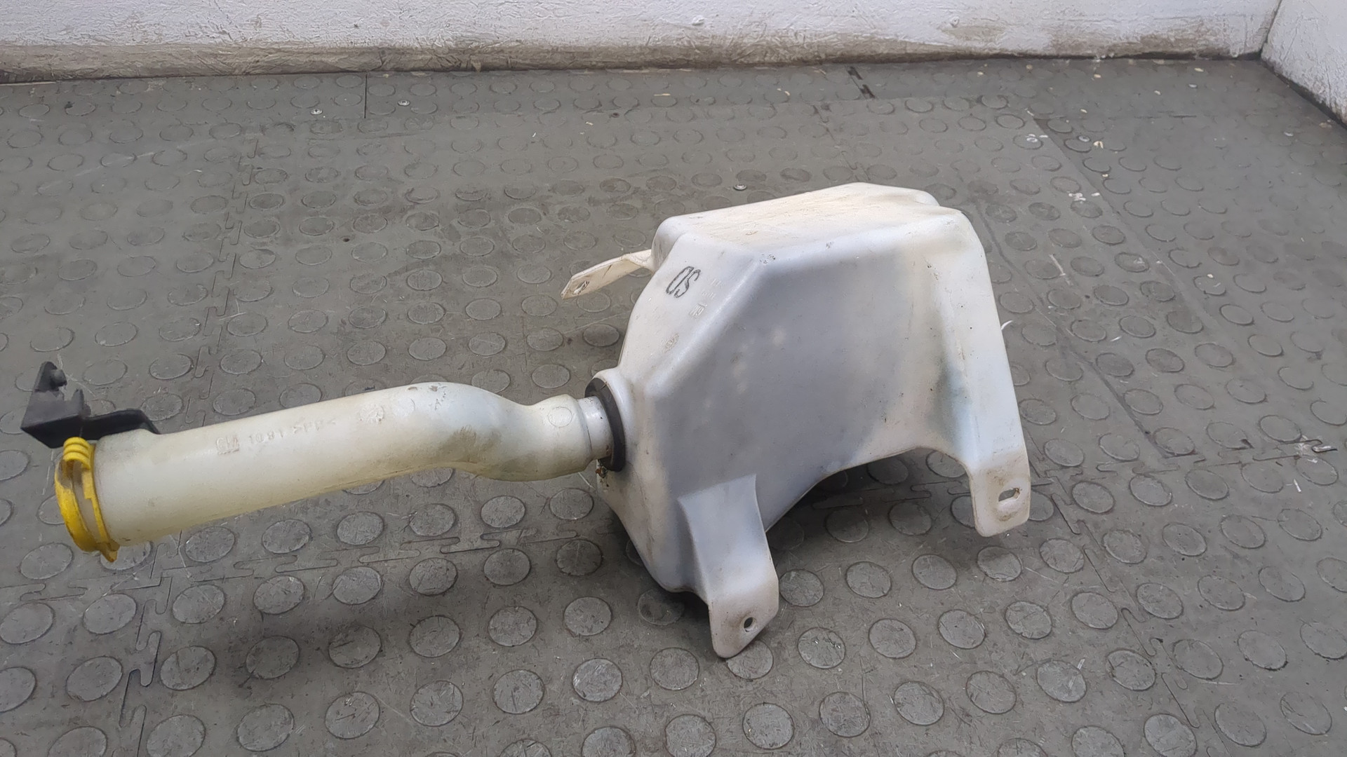 Бачок омывателя лобового стекла