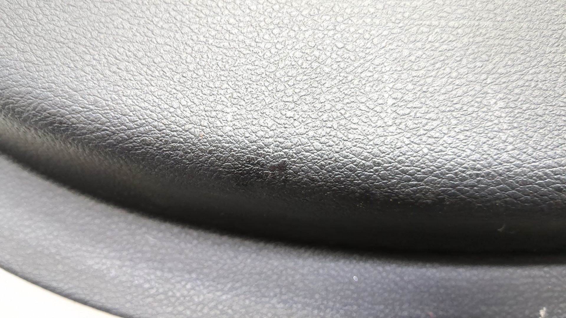 Обшивка двери передней левой для Cherokee (KL) 2013>