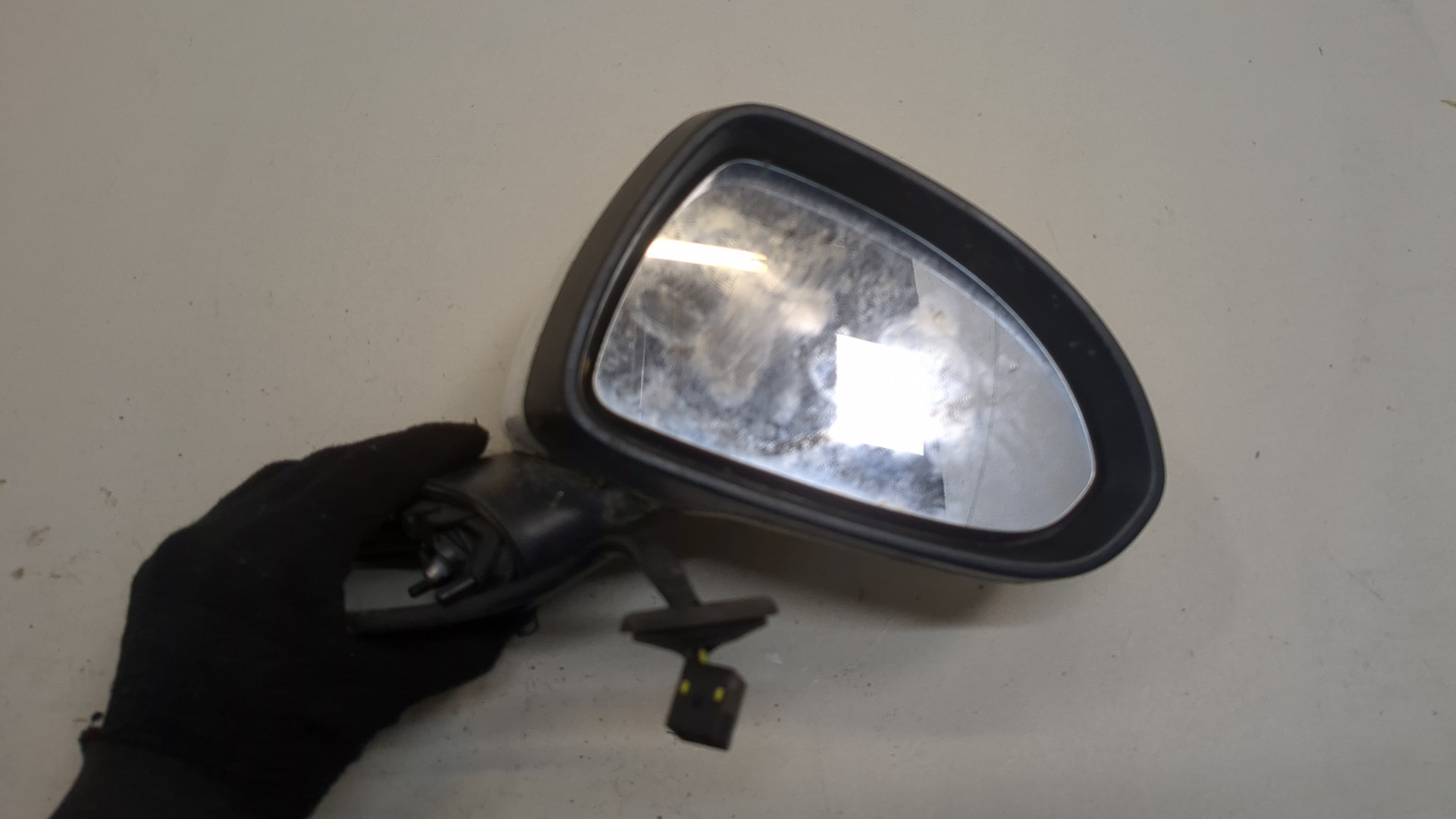 Зеркало правое электрическое