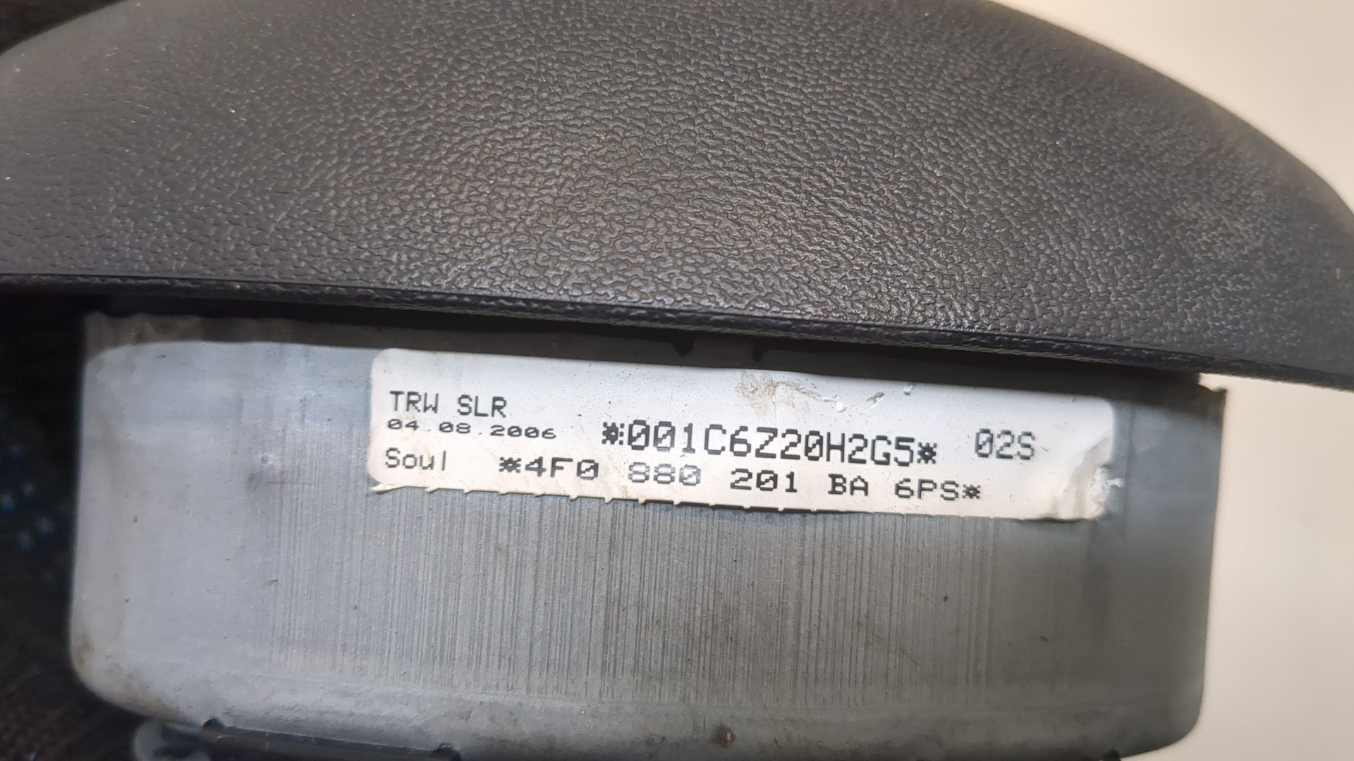 Подушка безопасности в рулевое колесо