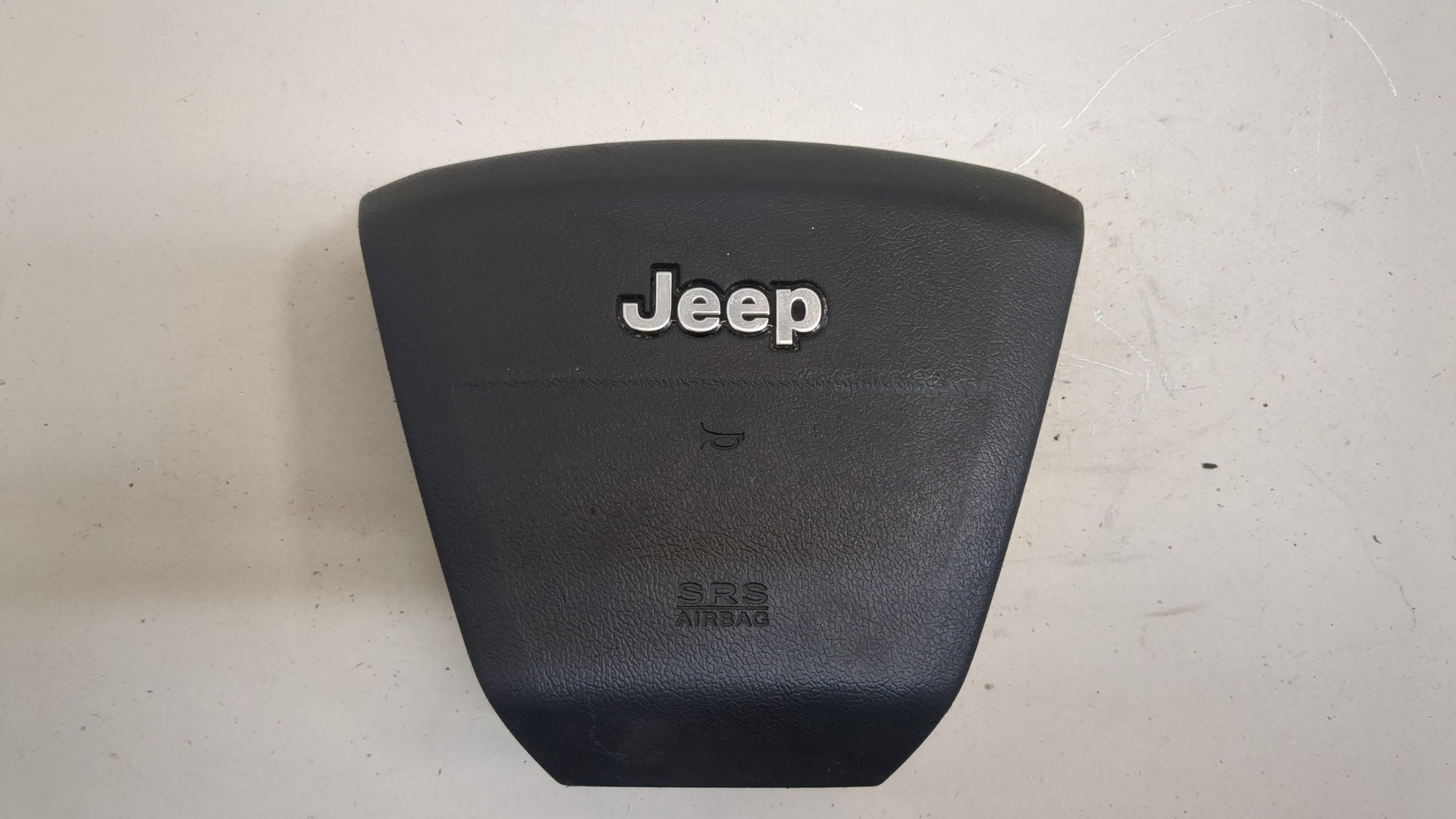 Подушка безопасности в рулевое колесо