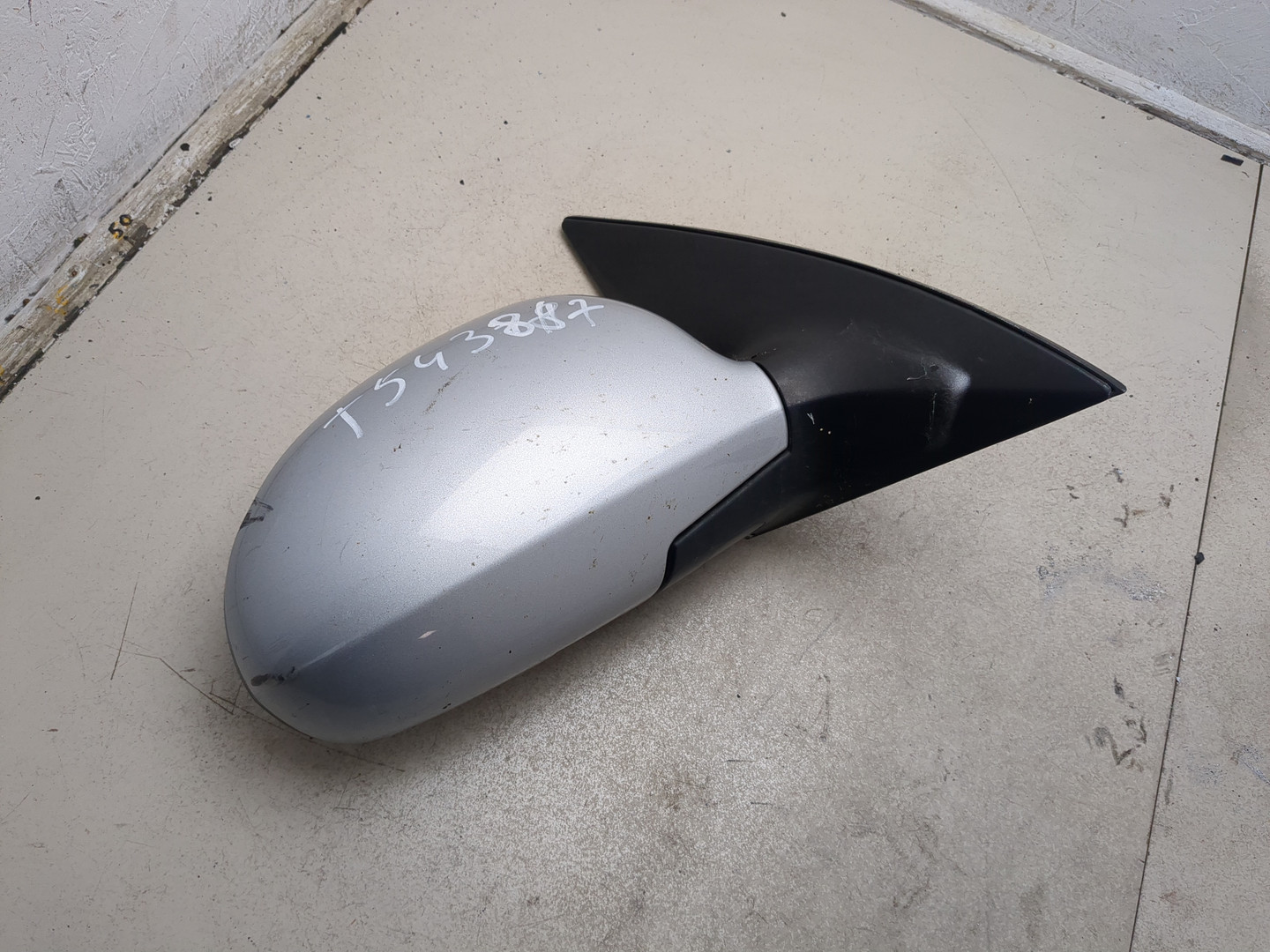 Зеркало правое электрическое