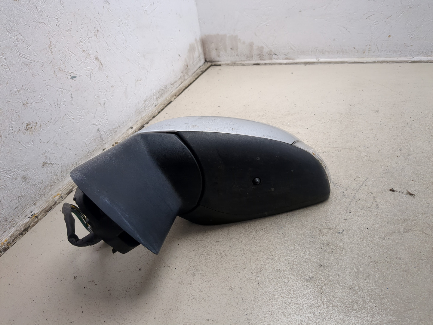 Зеркало левое электрическое