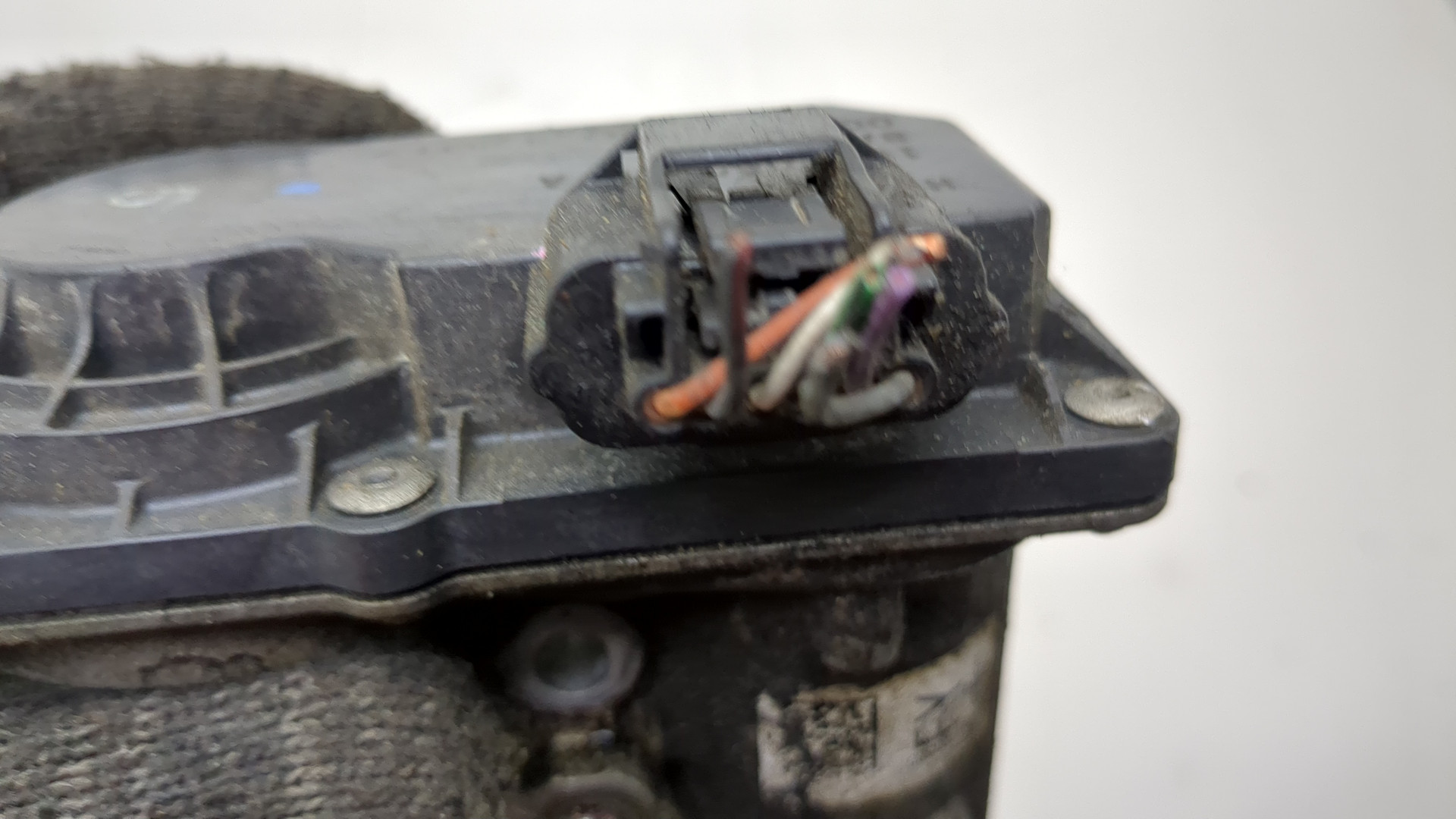 Заслонка дроссельная электрическая