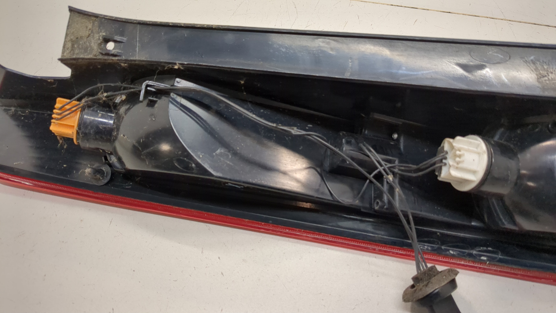 Фонарь задний правый